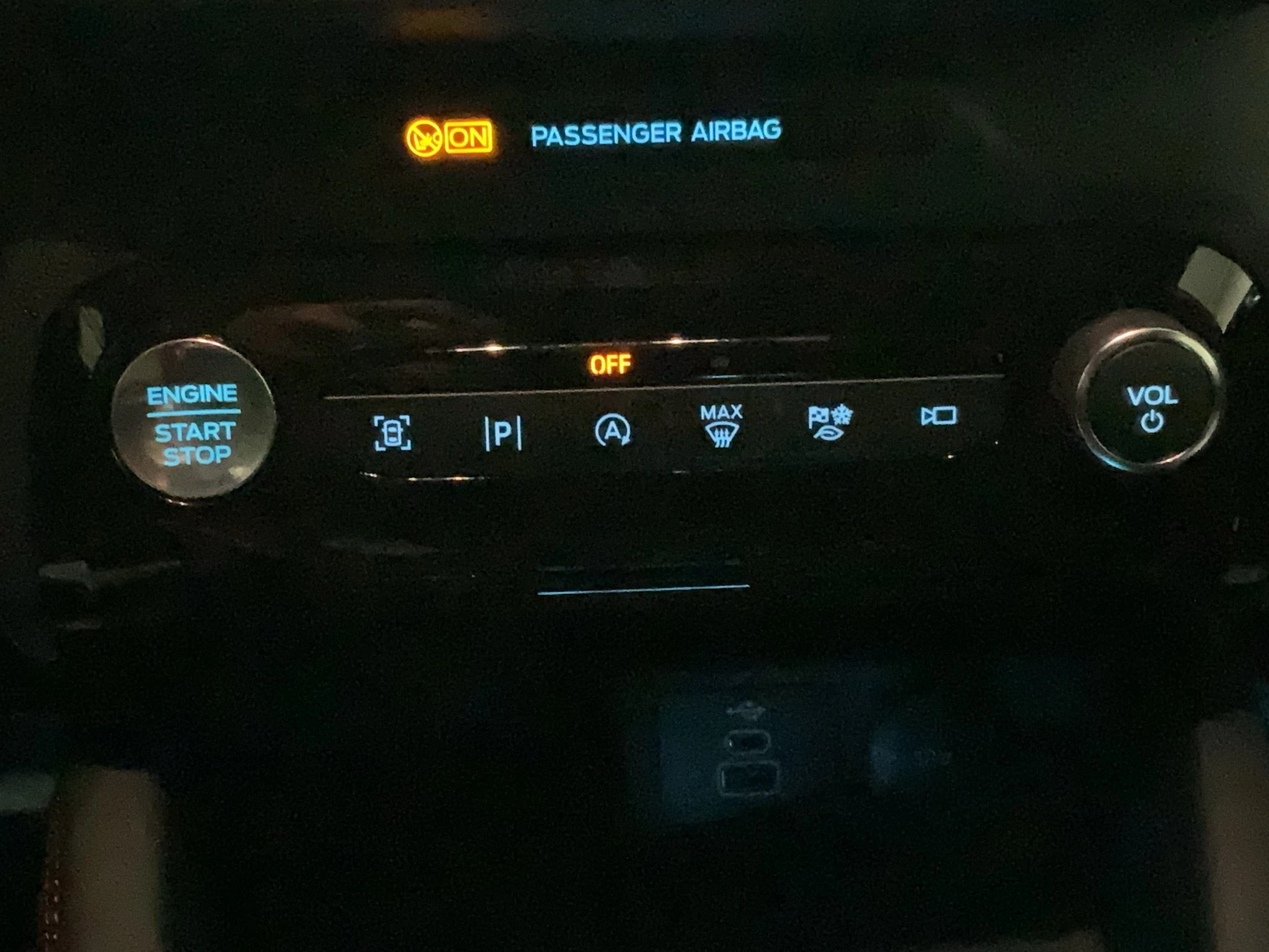 Ford Kuga ST-Line X Aut.*360GRAD*LED-MATRIX*NAVI*GRA*WINTER-PKT.