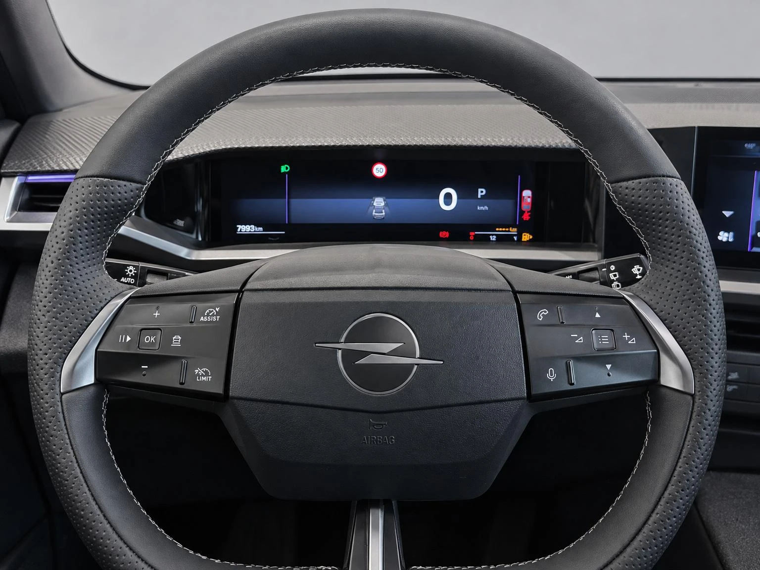 Opel-Grandland-image-16
