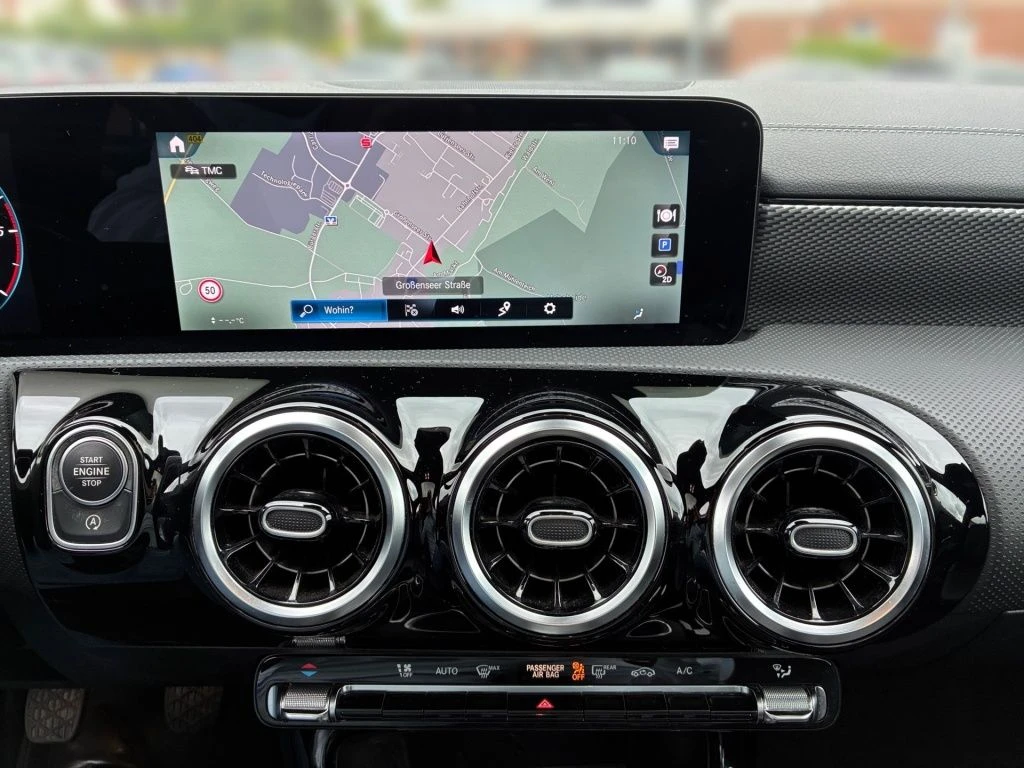 Mercedes-Benz-CLA 200 d-image-7