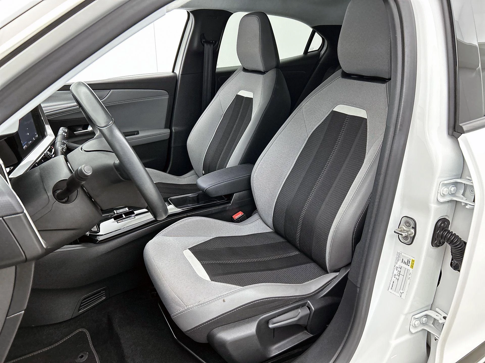 Opel-Mokka-e-image-37