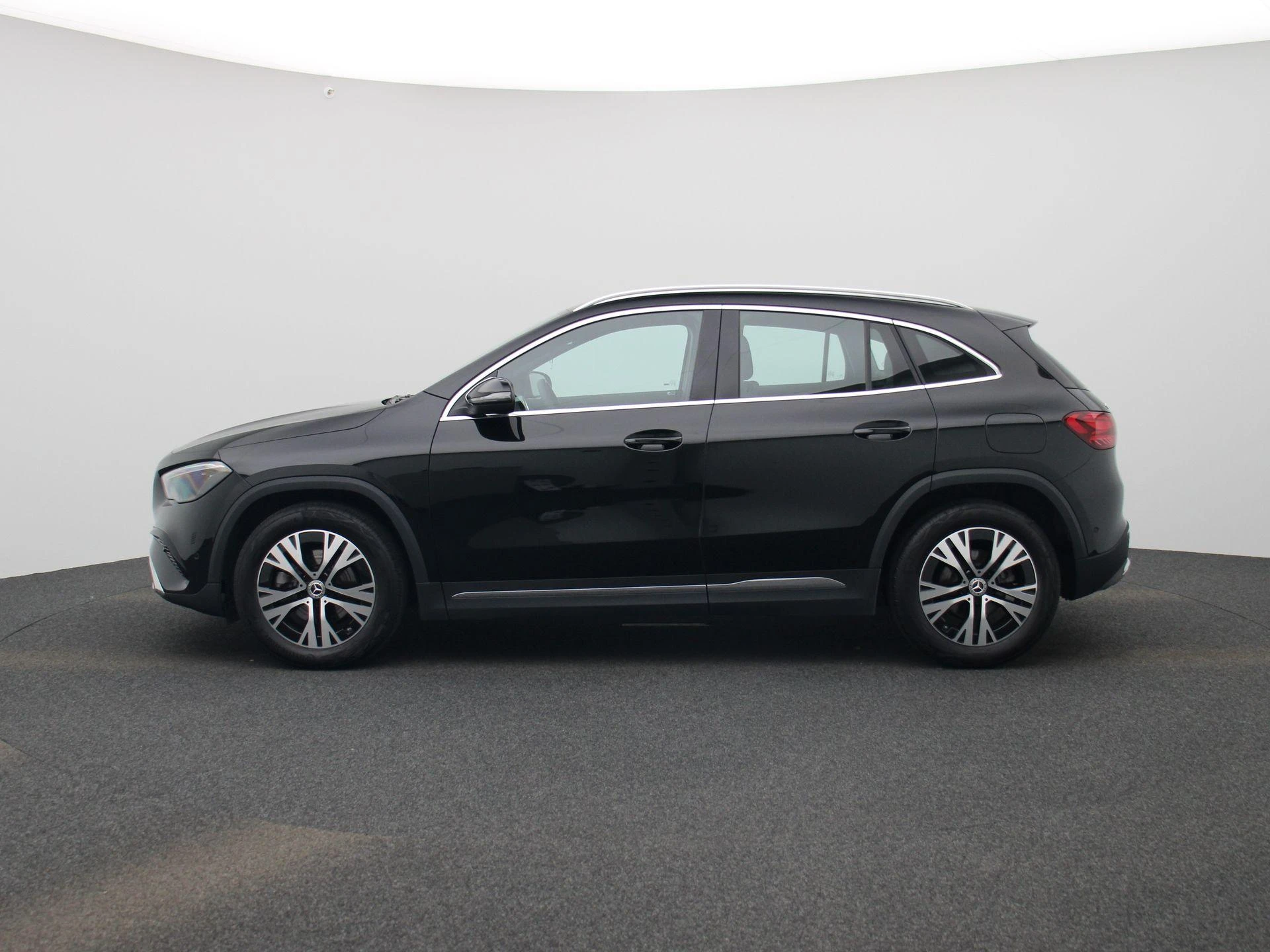 Mercedes-Benz GLA 200 Luxury Line