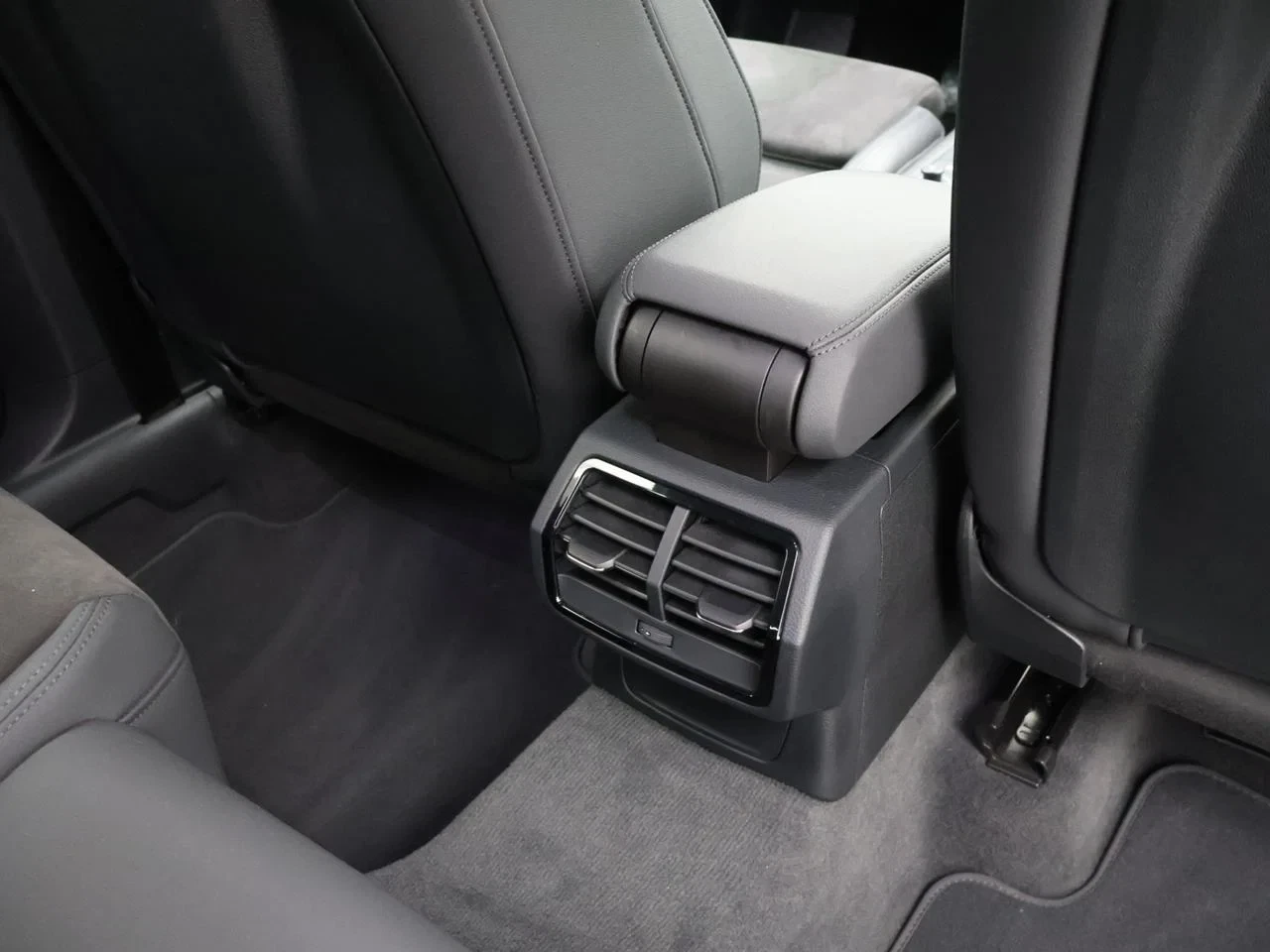 Audi-Q3-image-18