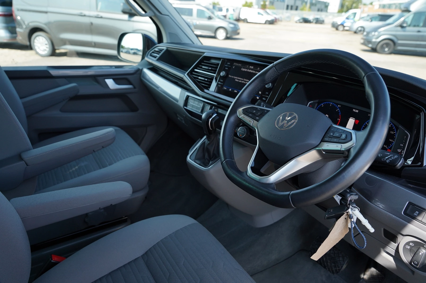 Volkswagen-California-image-5