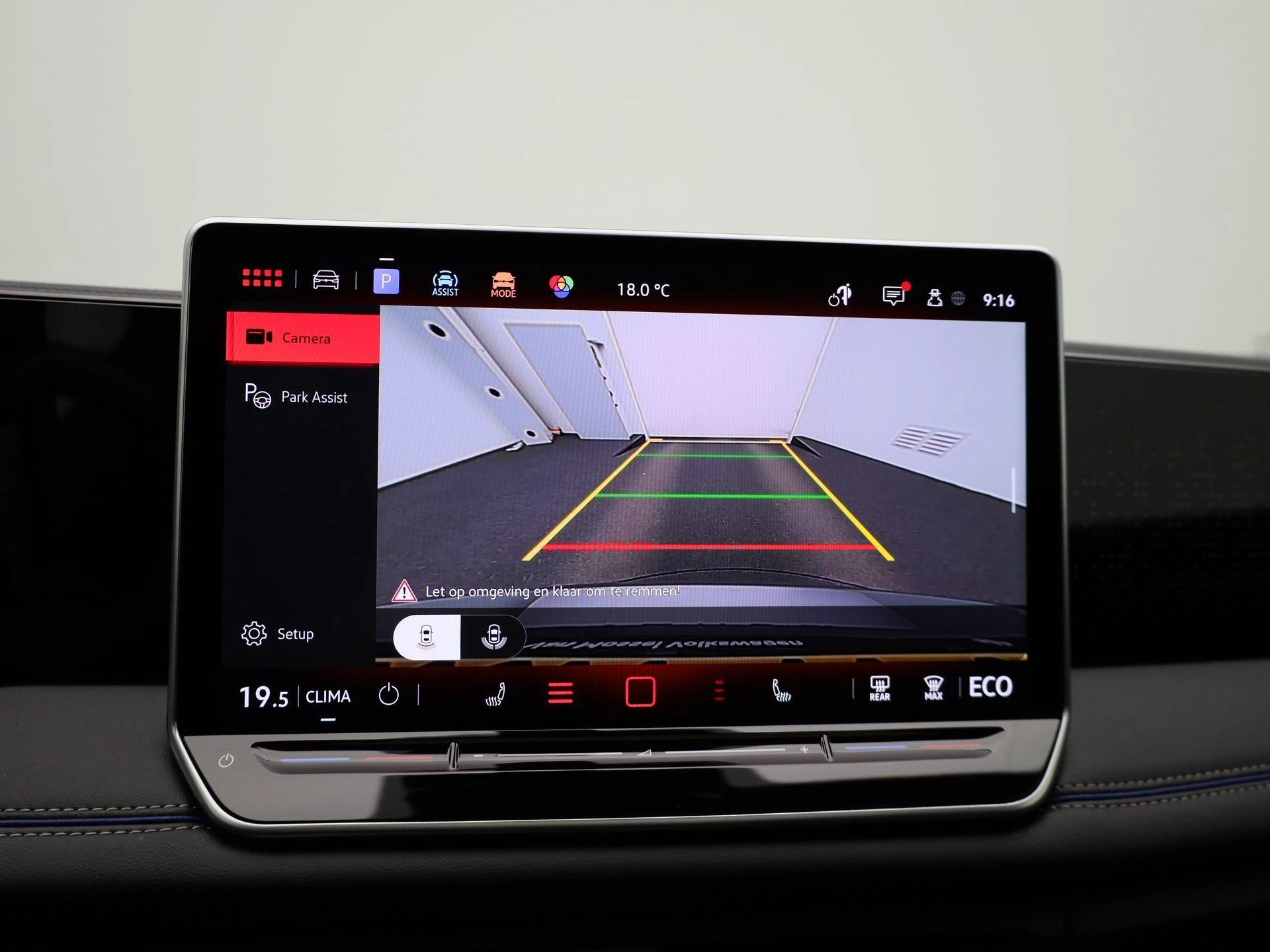 Volkswagen-Tiguan-image-32