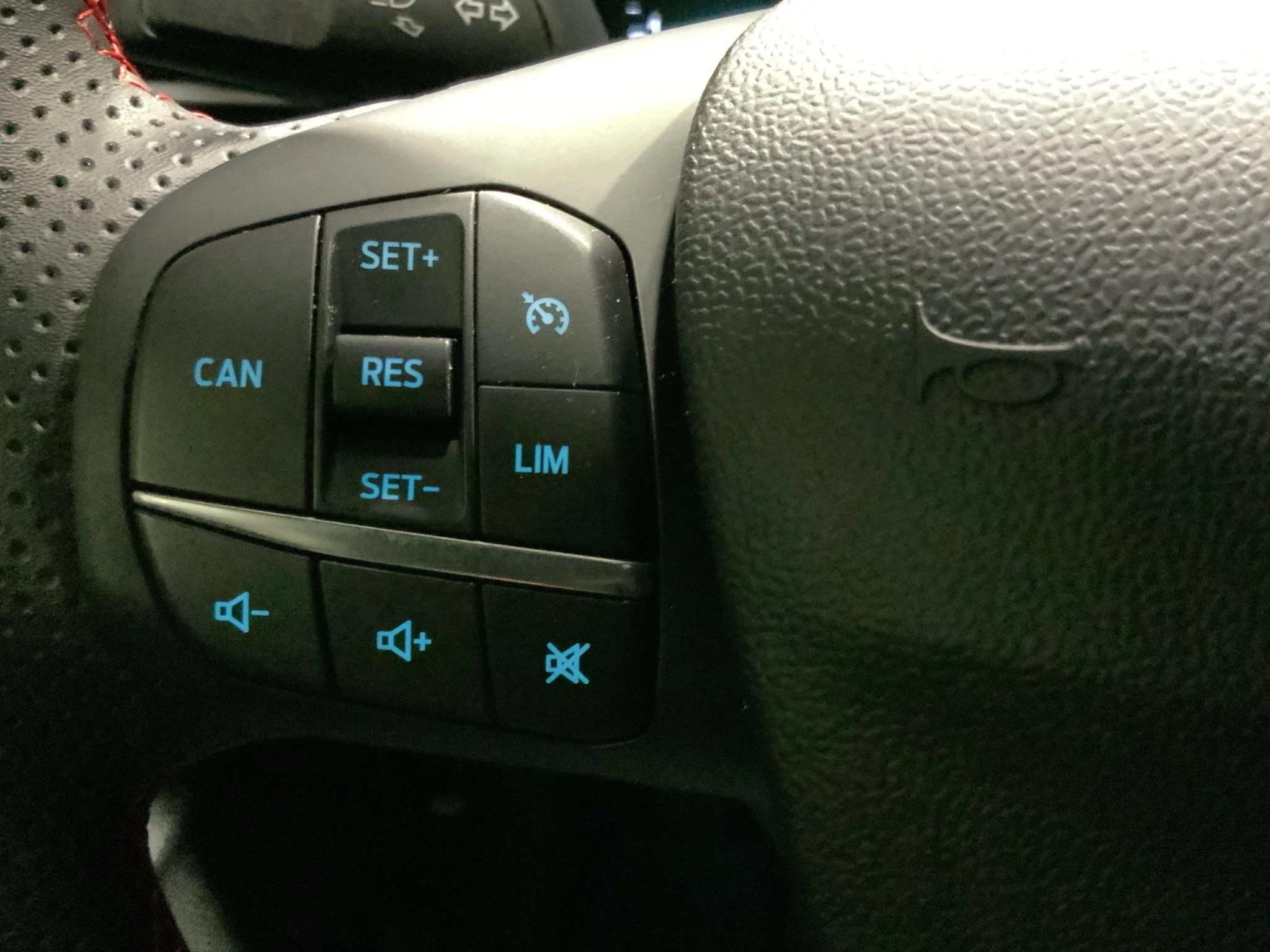 Ford Puma ST-Line Design MHEV | GJR | LED
