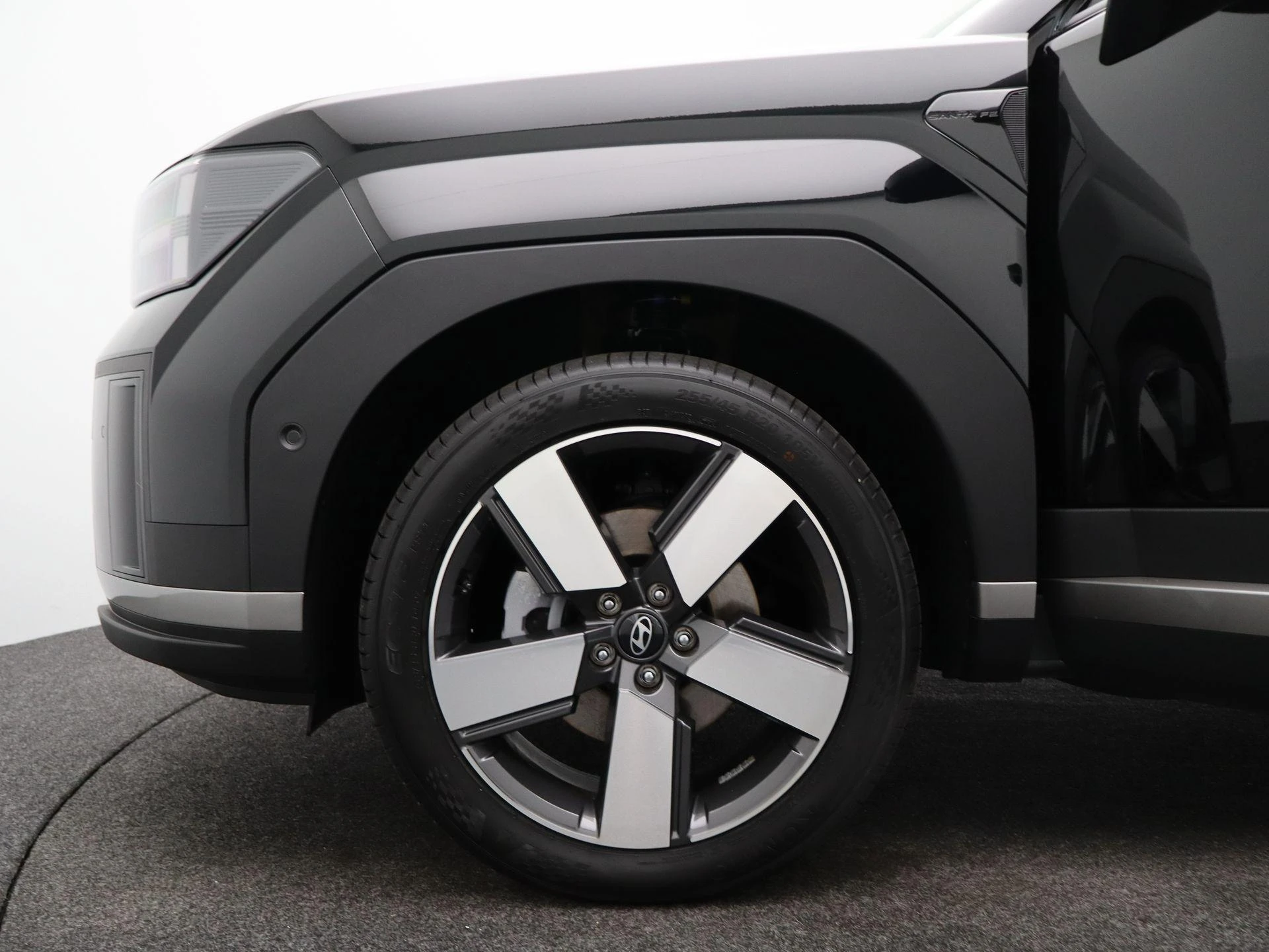 Hyundai-Santa Fe-image-14