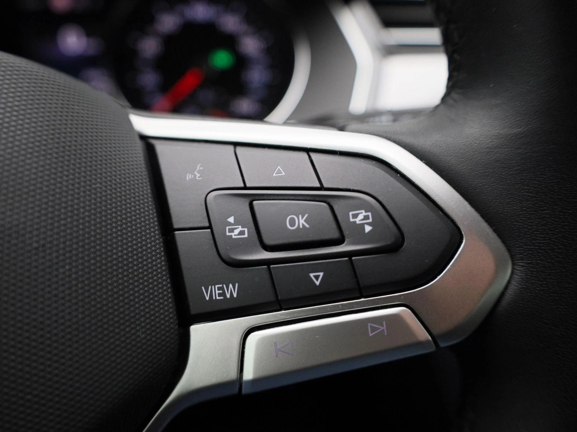 Volkswagen-Passat-image-26