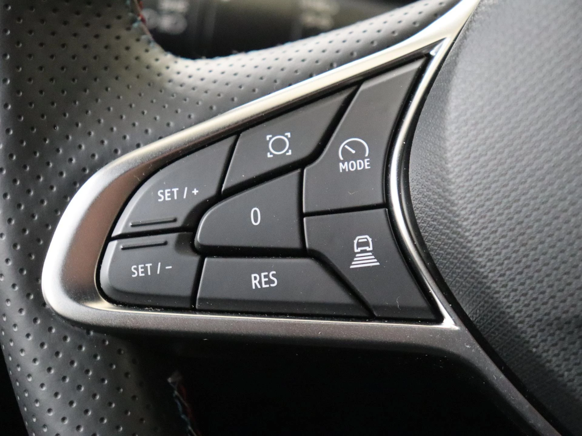 Renault-Arkana-image-16