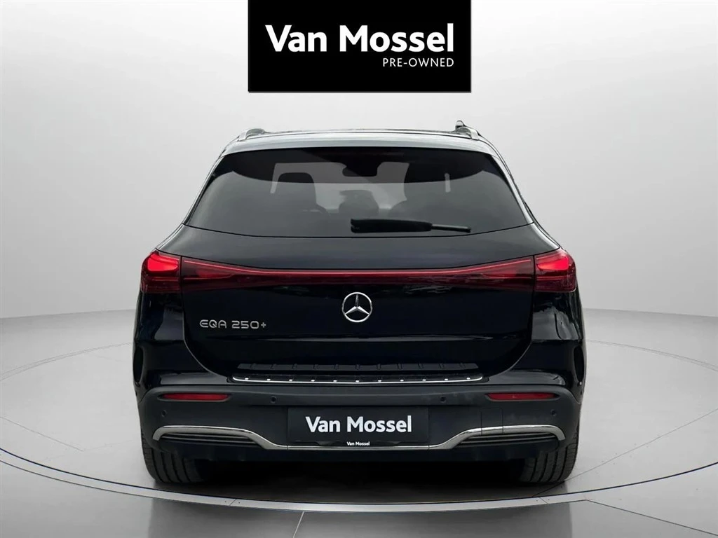 Mercedes-Benz-EQA-image-5