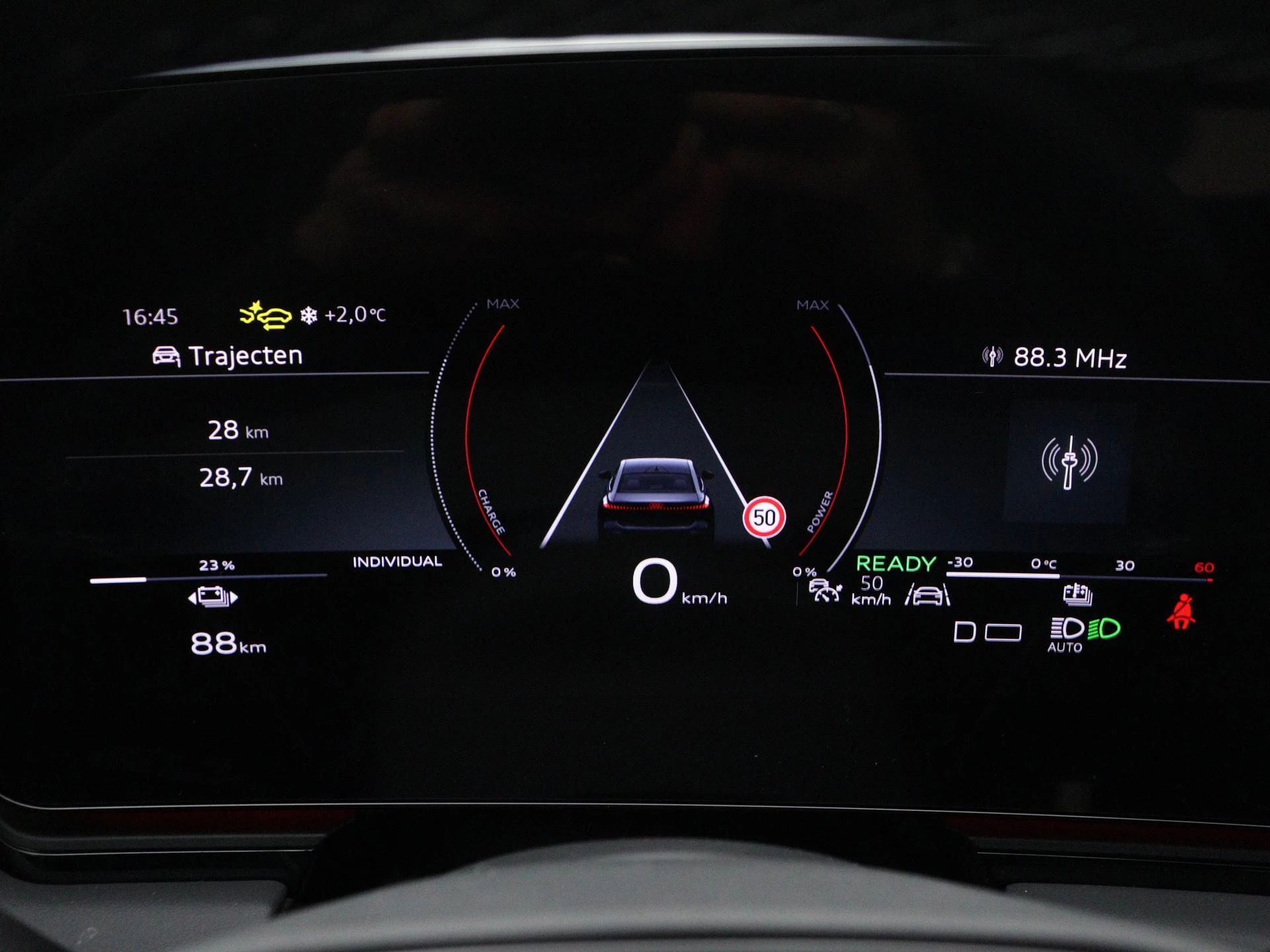 Audi-A6 Avant e-tron-image-36