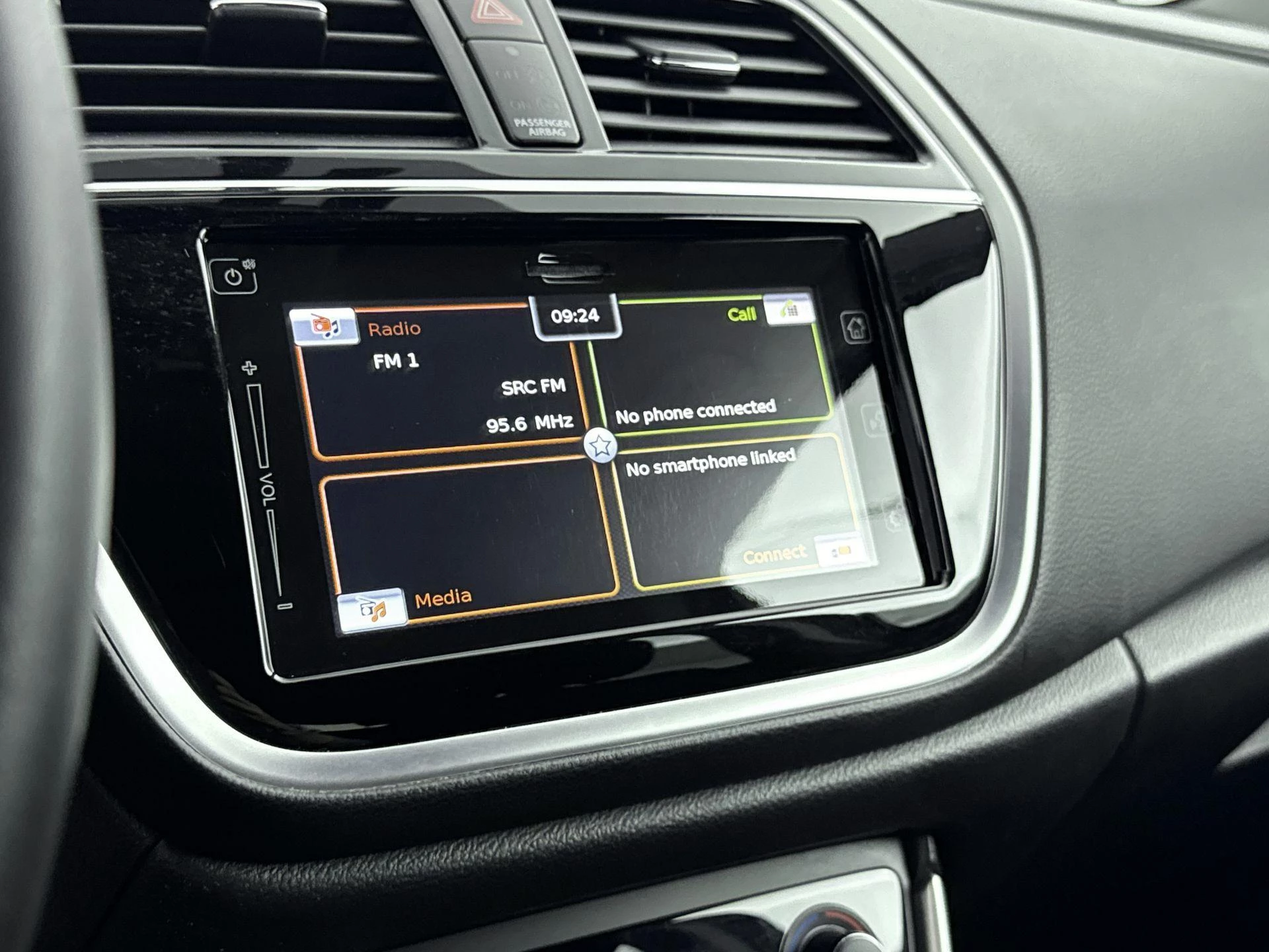 Suzuki-S-Cross-image-15