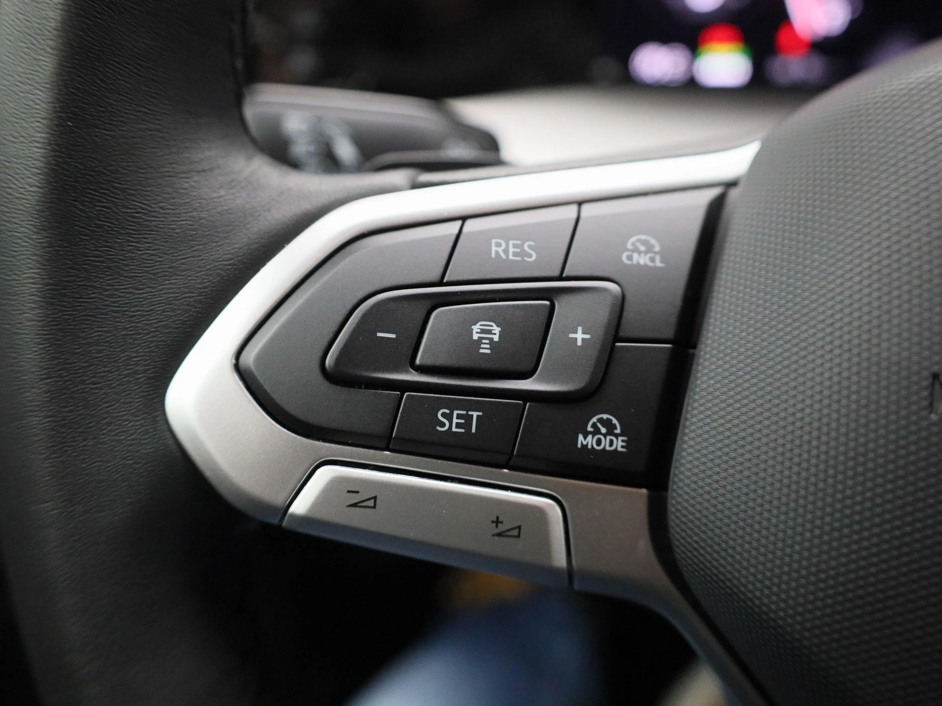 Volkswagen-Golf-image-22