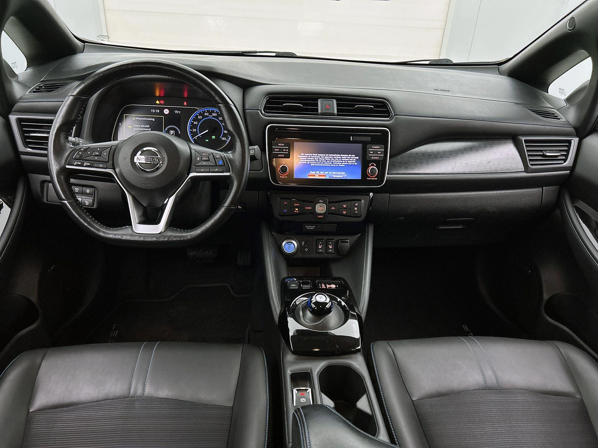 Nissan-Leaf-image-20