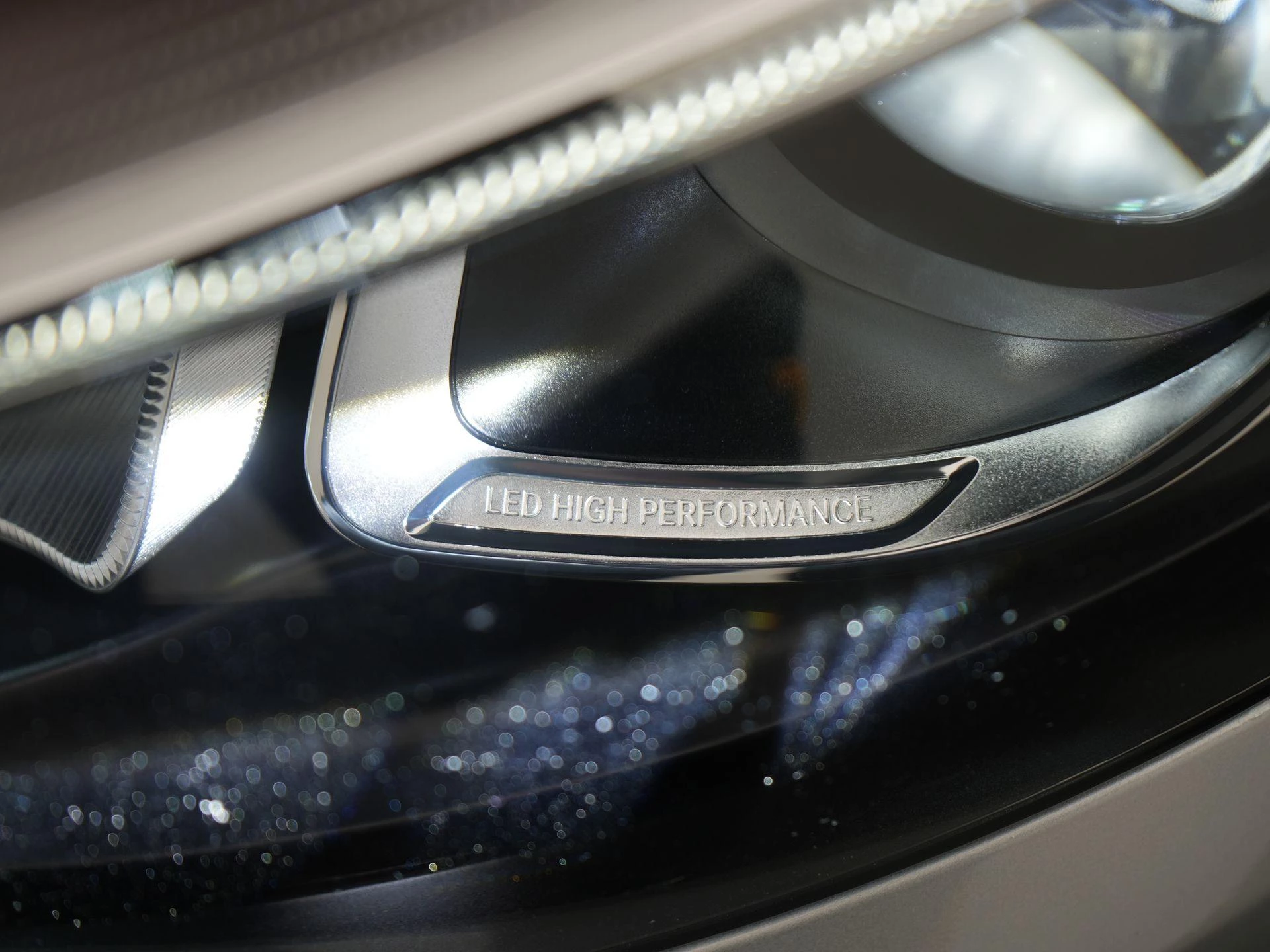 Mercedes-Benz-GLC-image-12