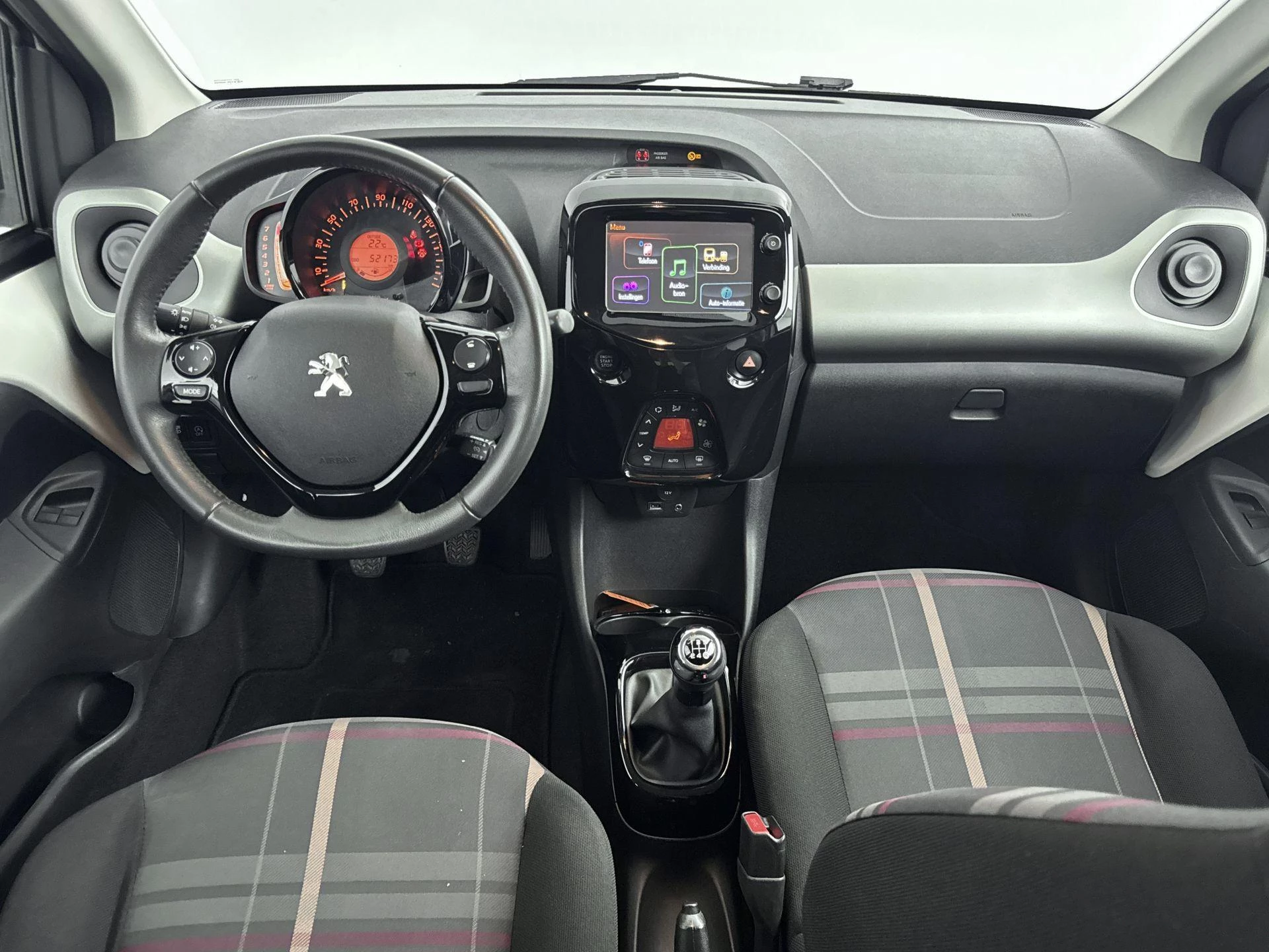 Peugeot 108 1.0 e-VTi Première 69PK