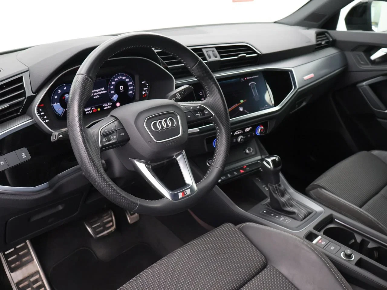 Audi-Q3-image-8