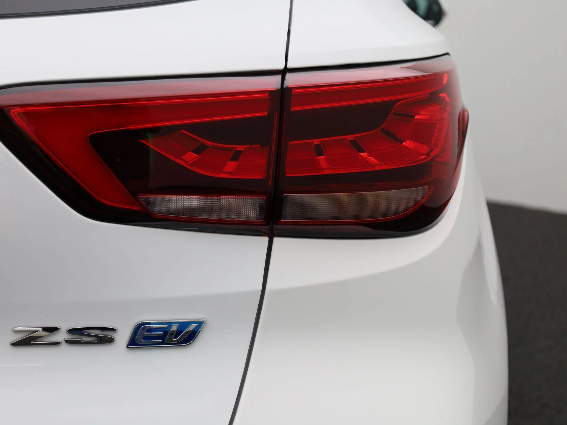 MG-ZS EV-image-39