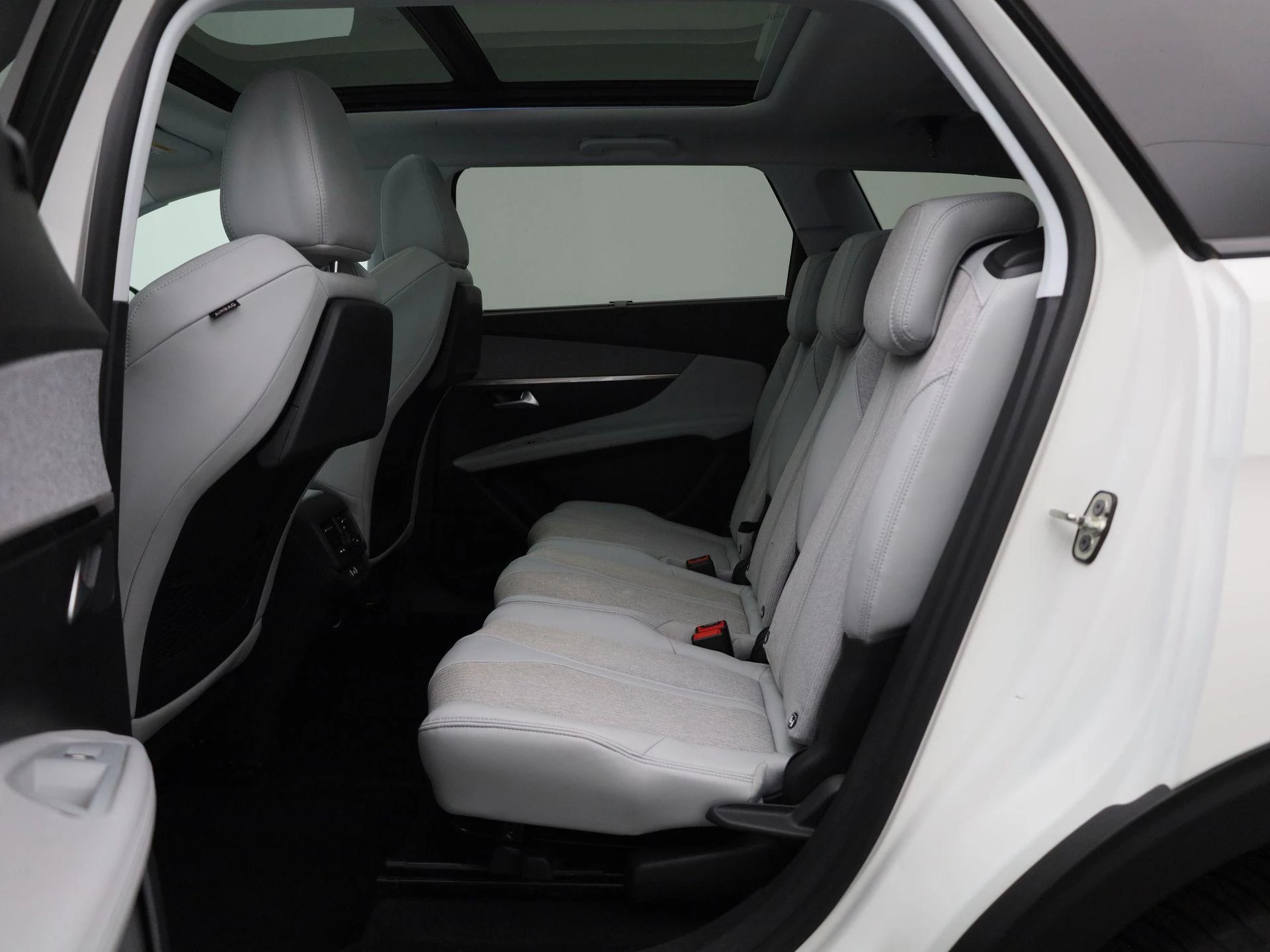 Peugeot-5008-image-22