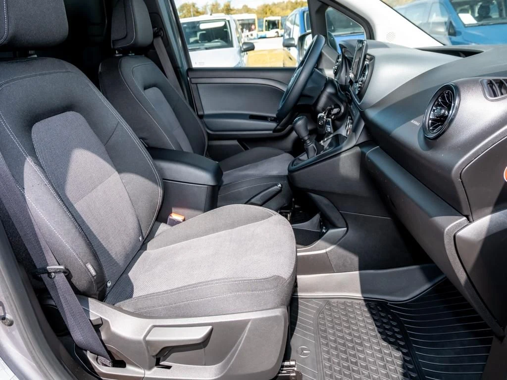 Mercedes-Benz-Citan 112-image-11