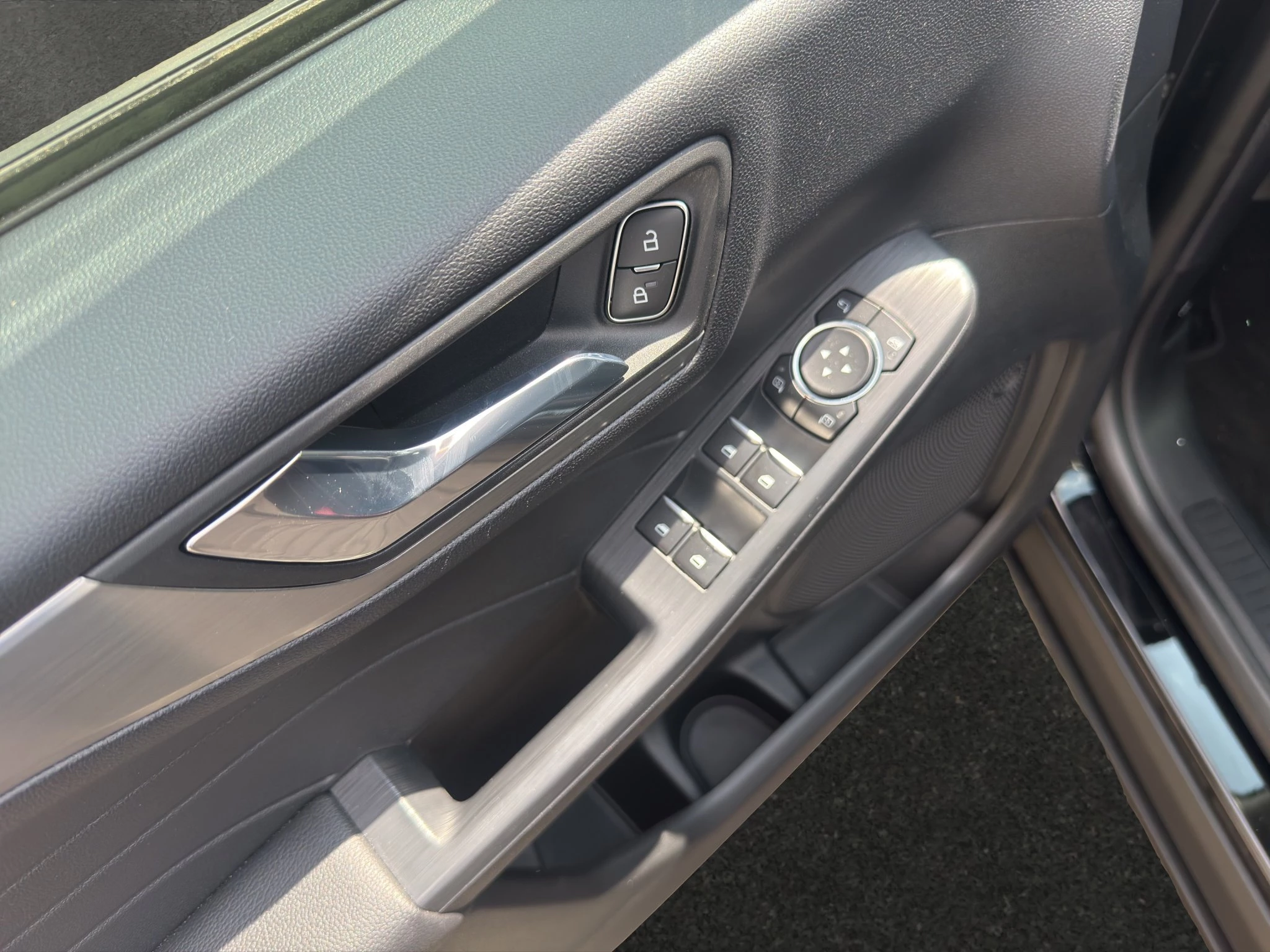Ford Kuga 2.5 Duratec Hybrid FHEV Titanium X
