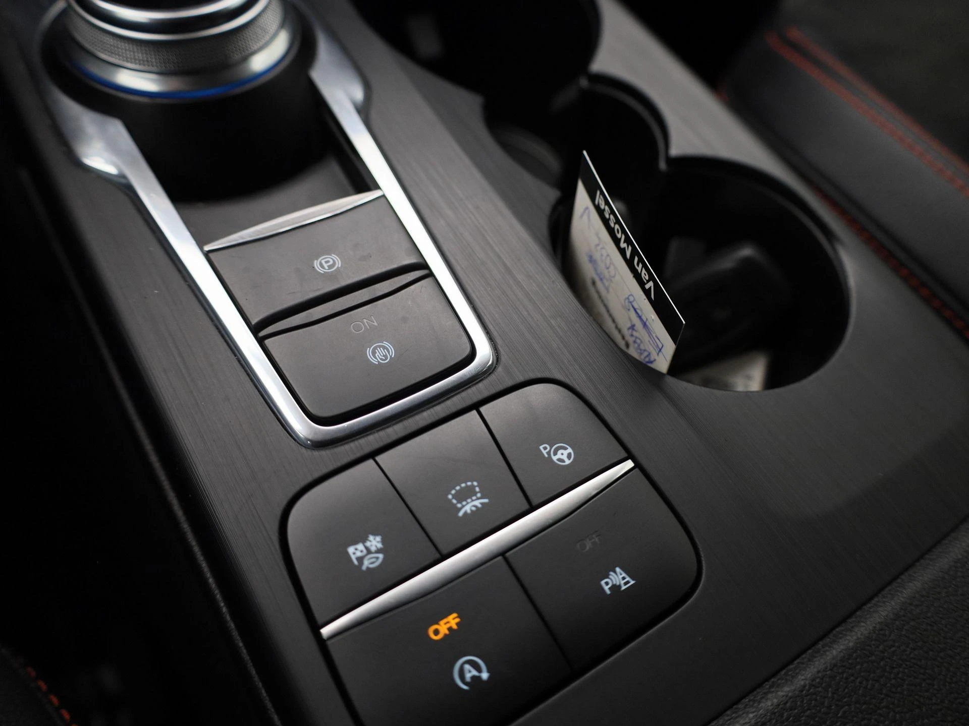 Ford-Kuga-image-28