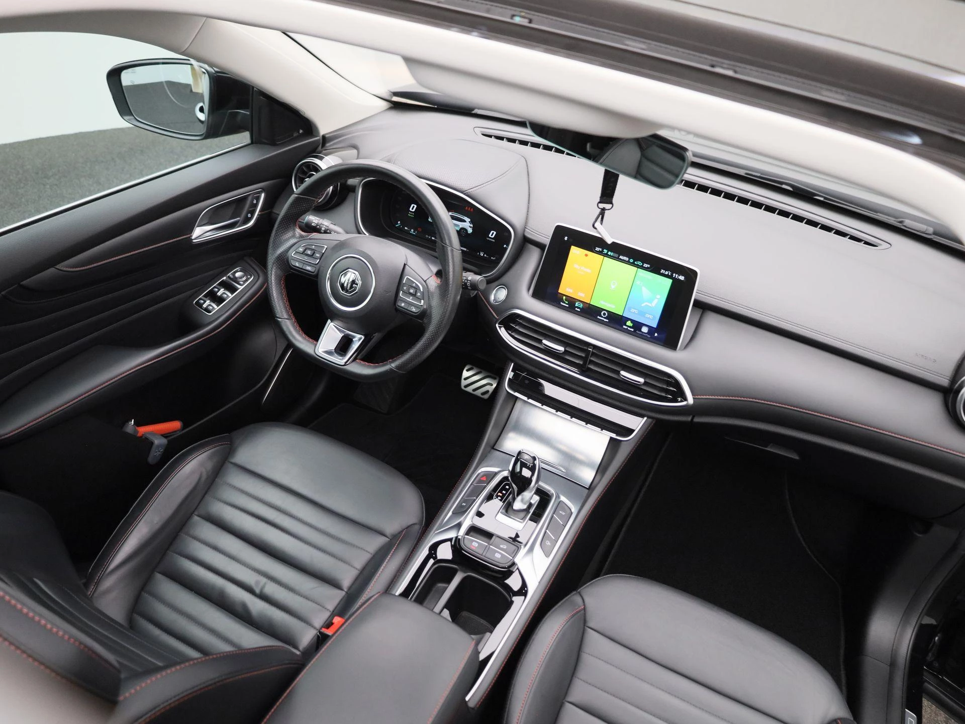MG EHS 1.5 TGDI Luxury