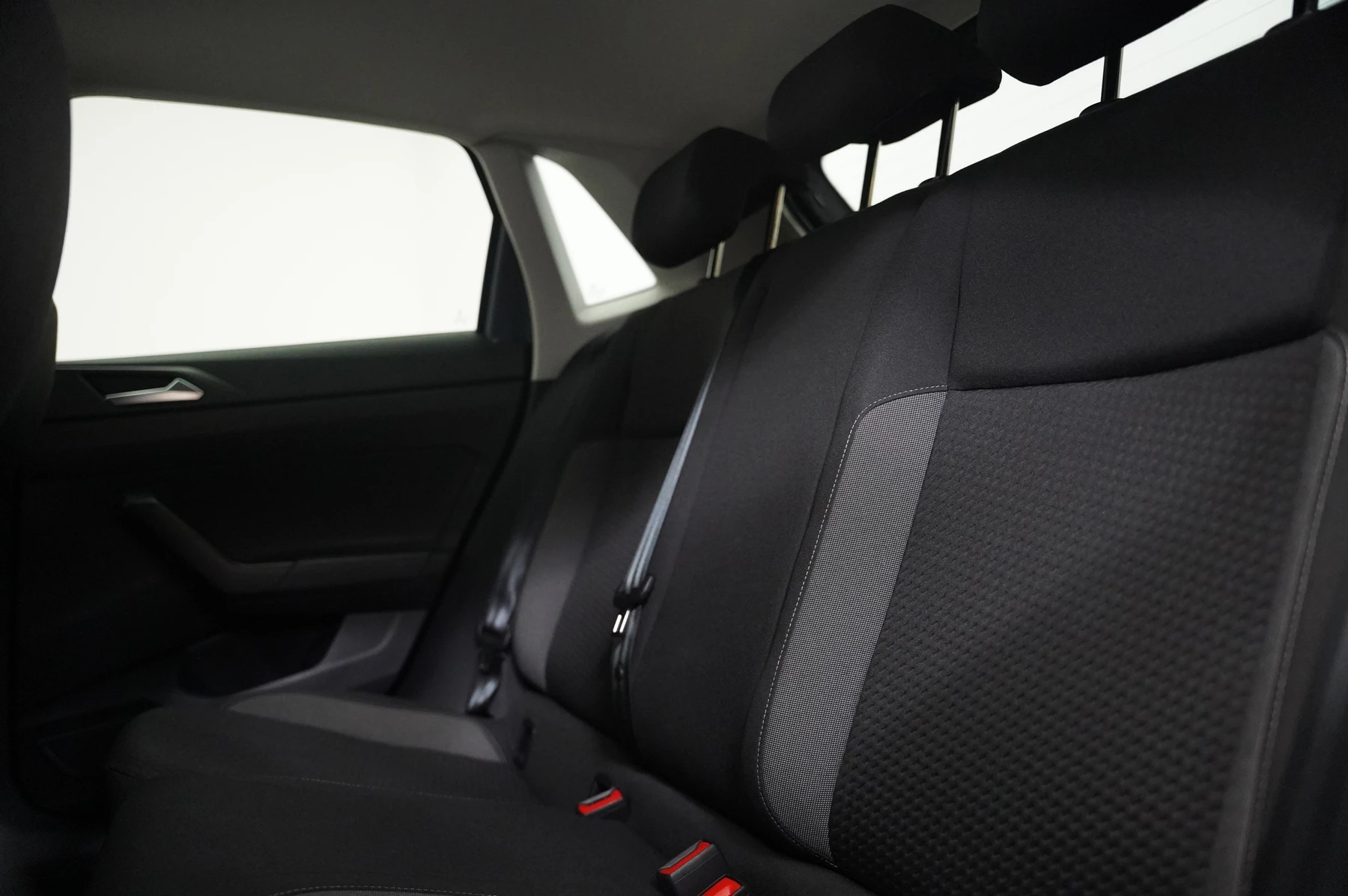 Volkswagen-Polo-image-10