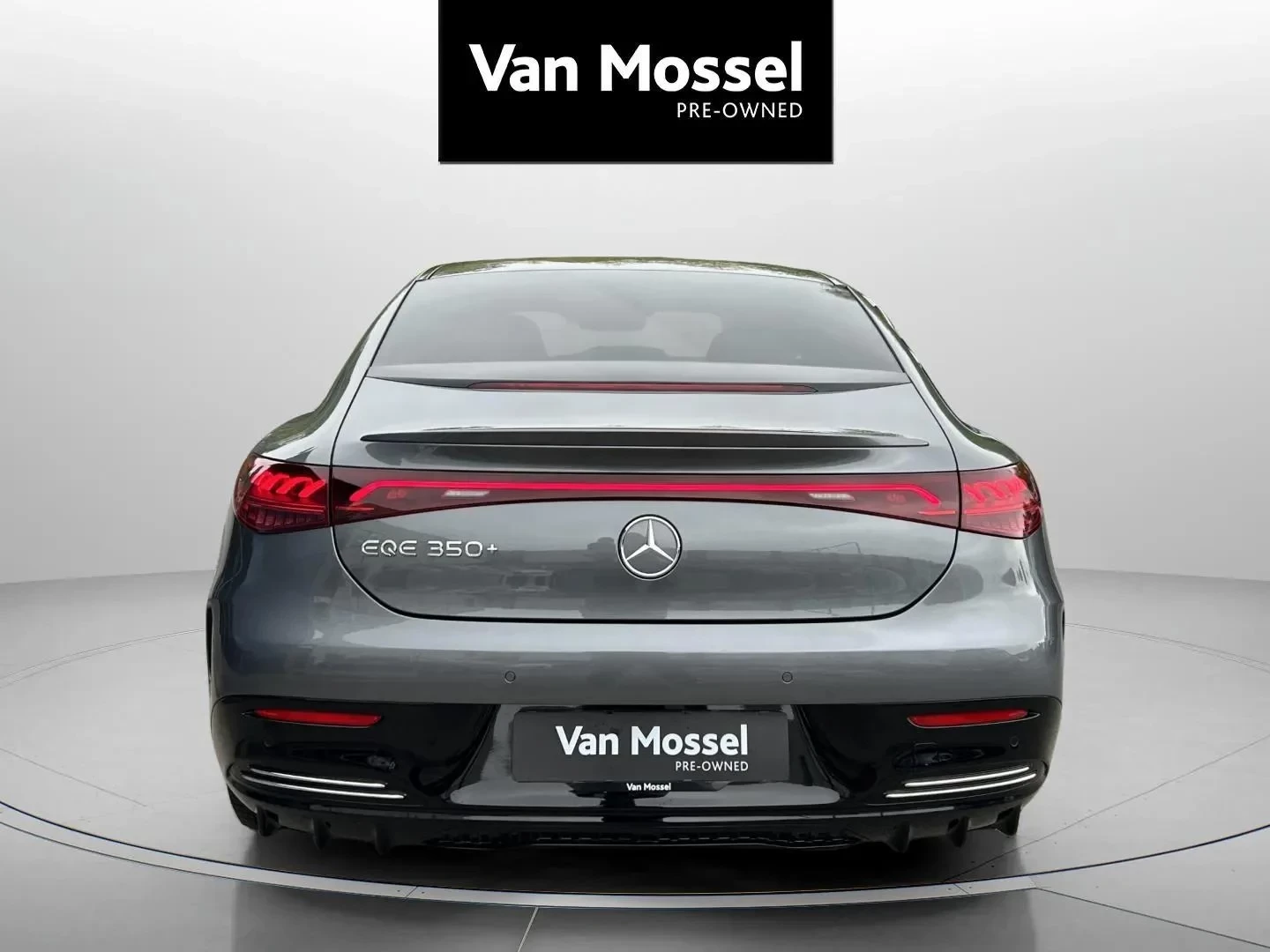 Mercedes-Benz-EQE-image-5