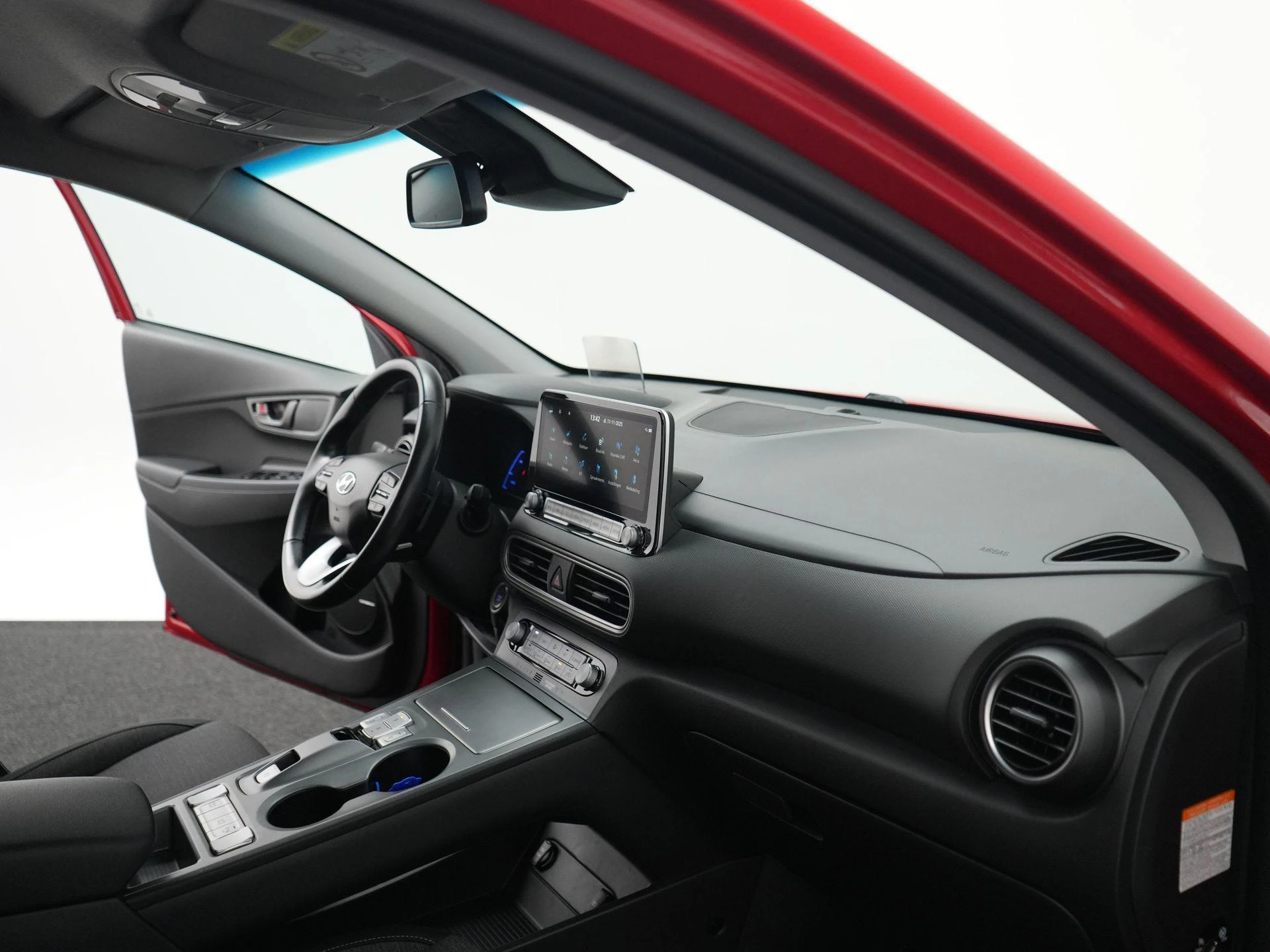 Hyundai-Kona-image-34