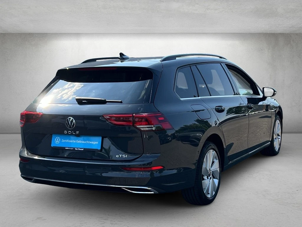 Volkswagen-Golf-image-2