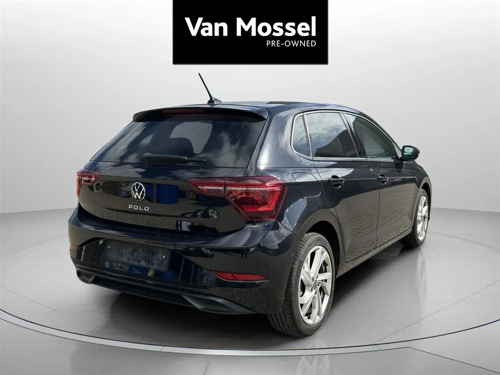 Volkswagen-Polo-image-4