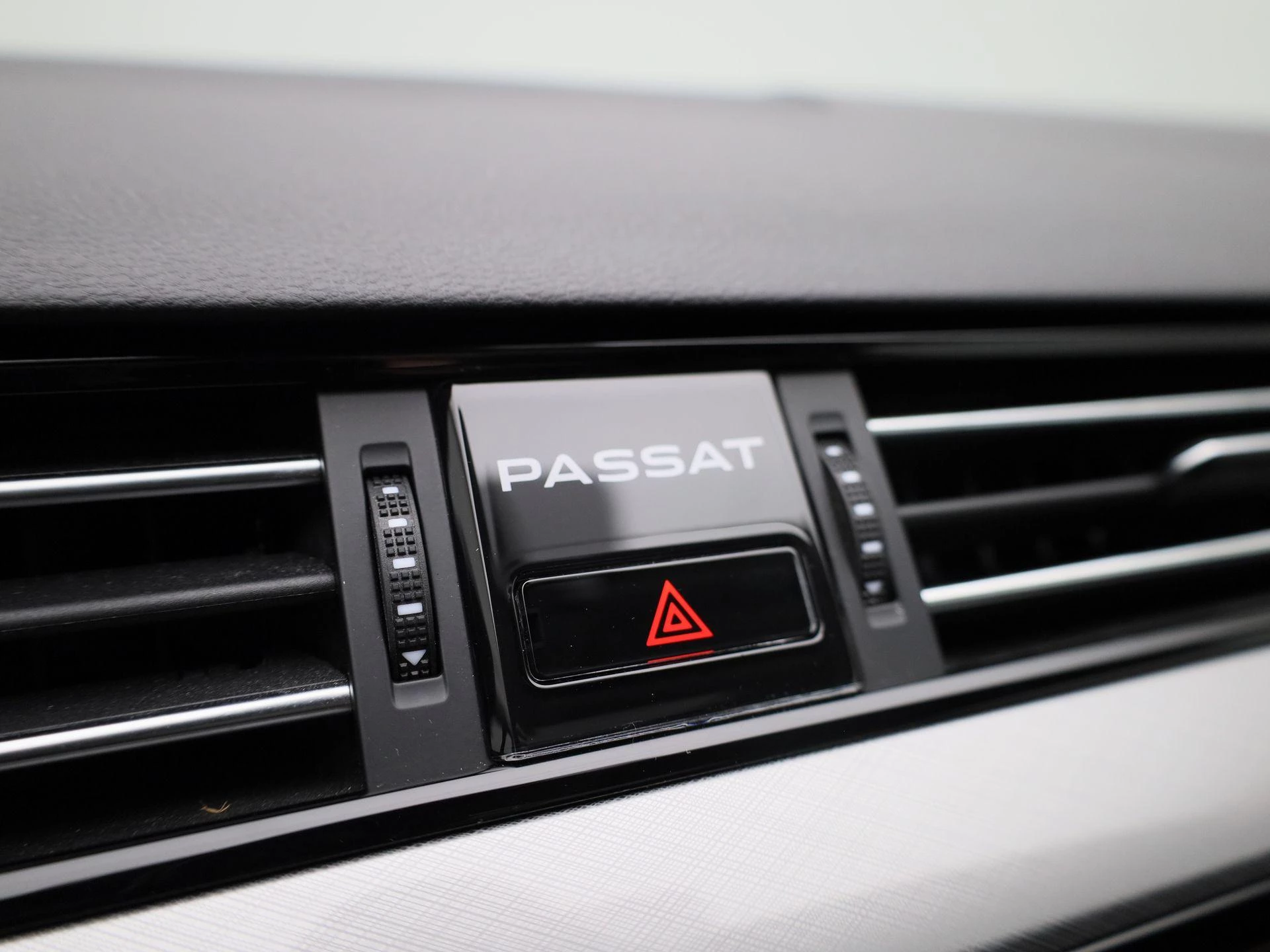 Volkswagen-Passat-image-38