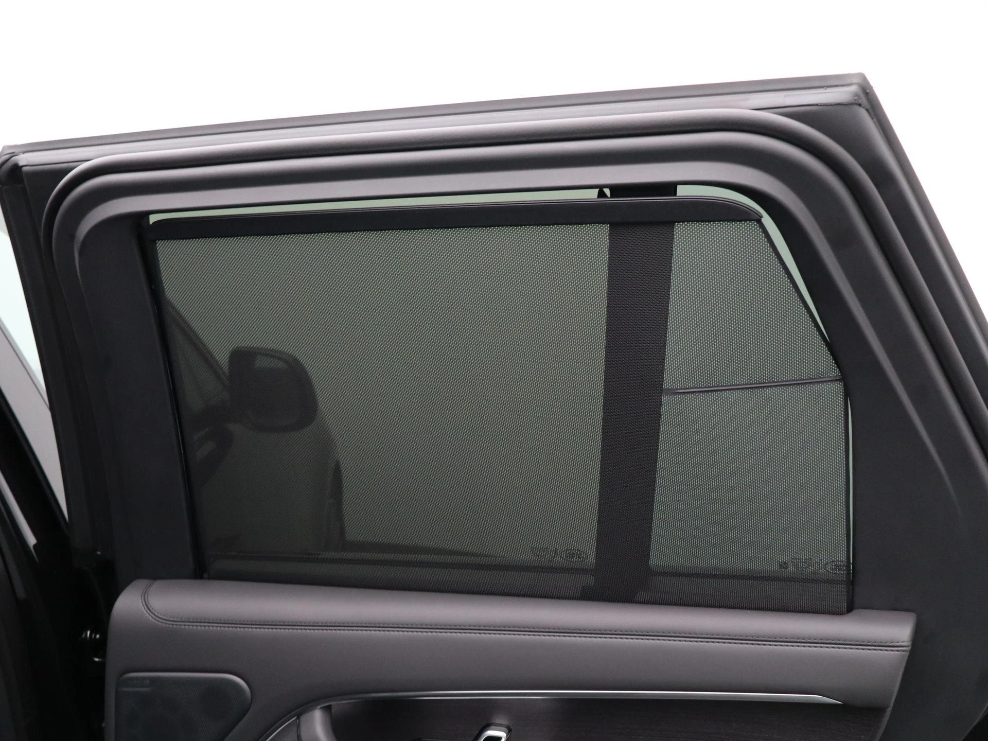 Land Rover-Range Rover-image-43