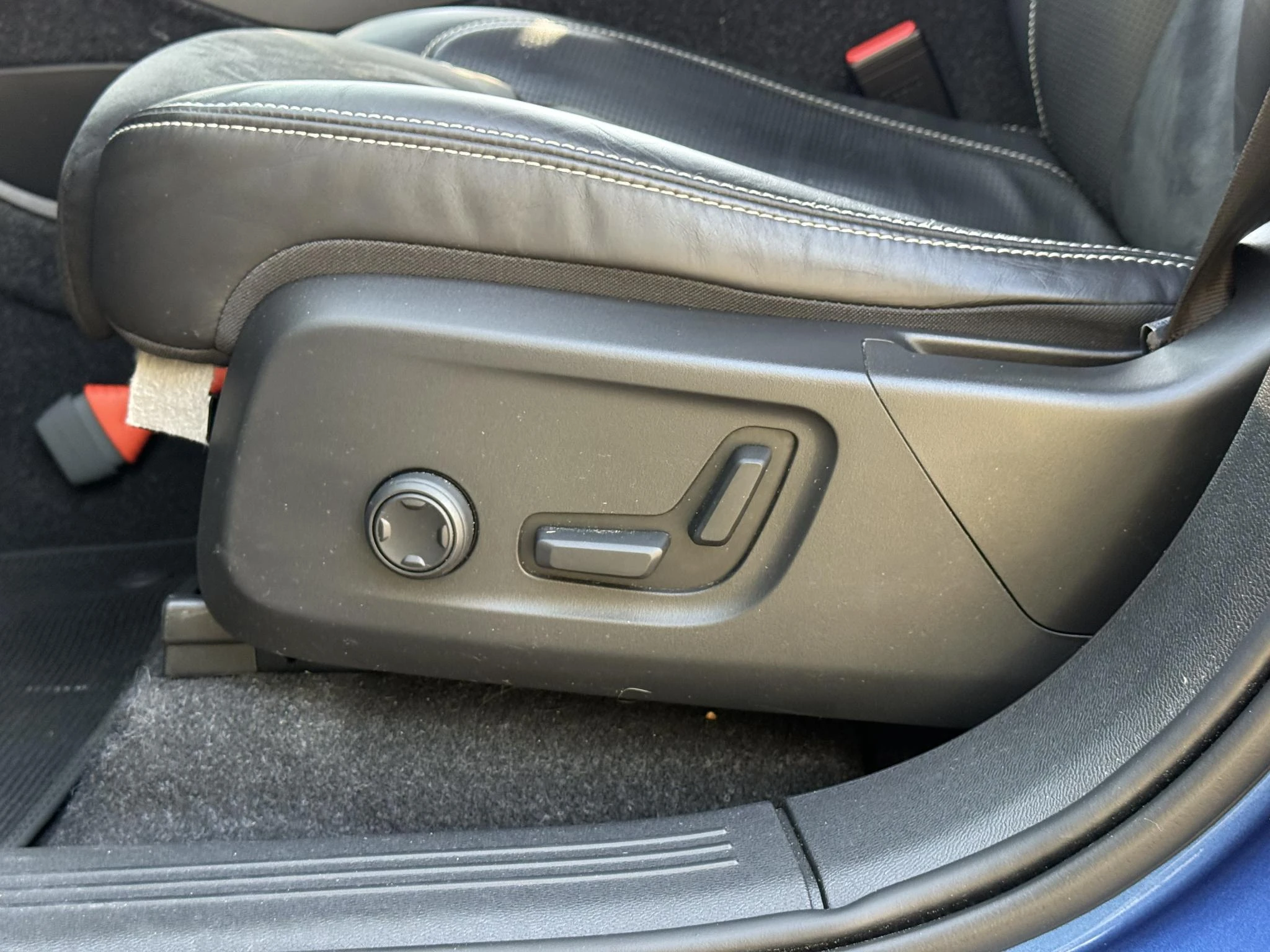Volvo-XC40-image-2