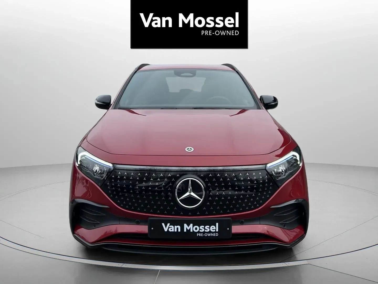 Mercedes-Benz-EQA-image-1