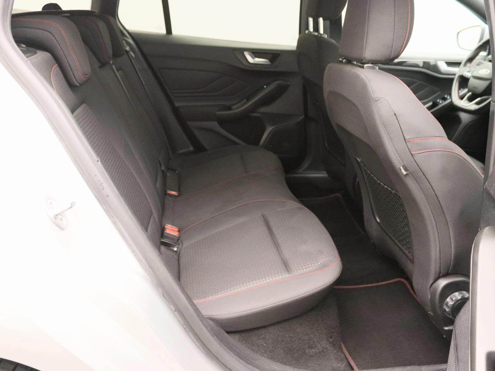 Ford Focus Wagon 1.5 EcoBoost ST Line X Business