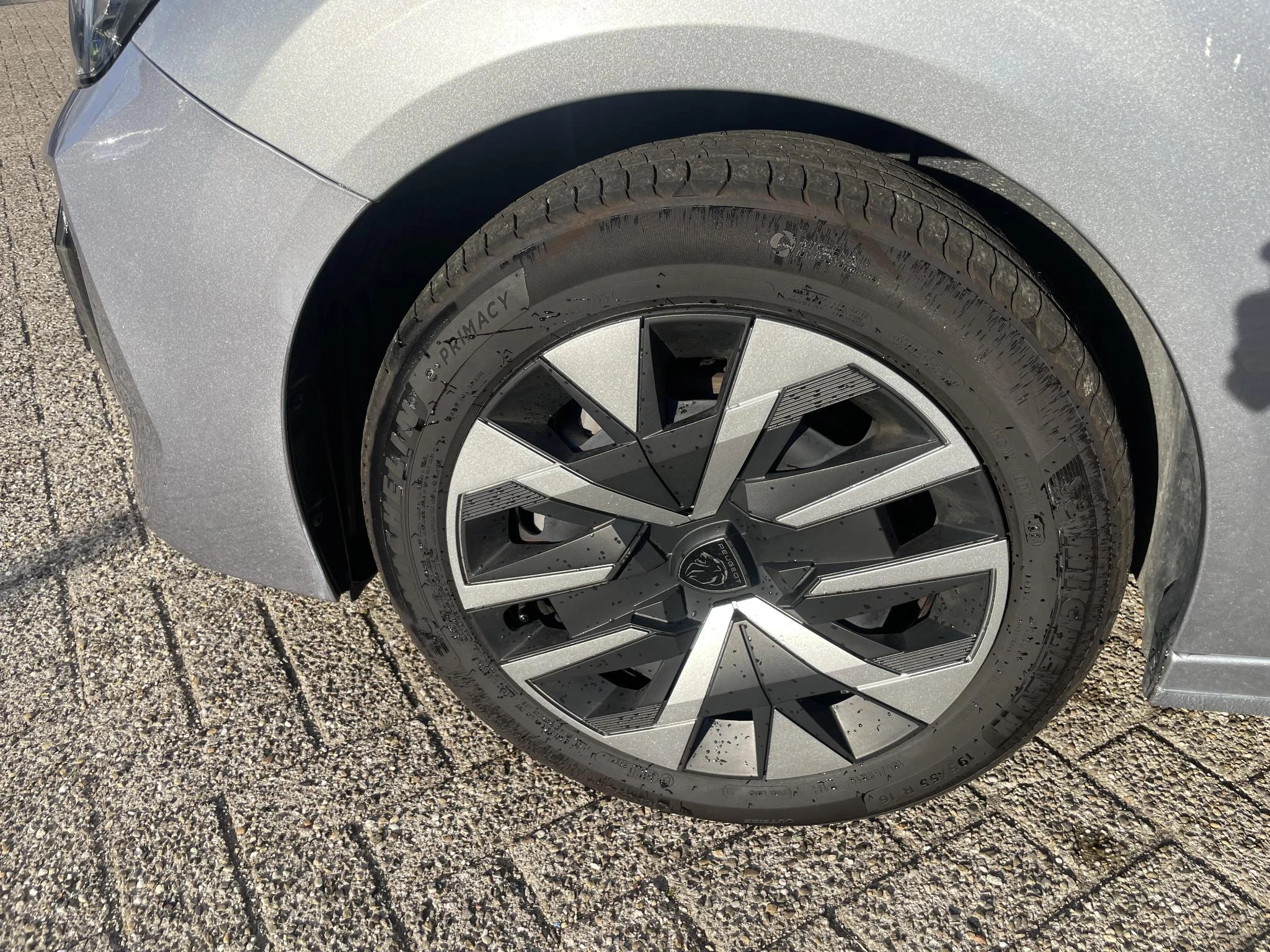 Peugeot-208-image-7