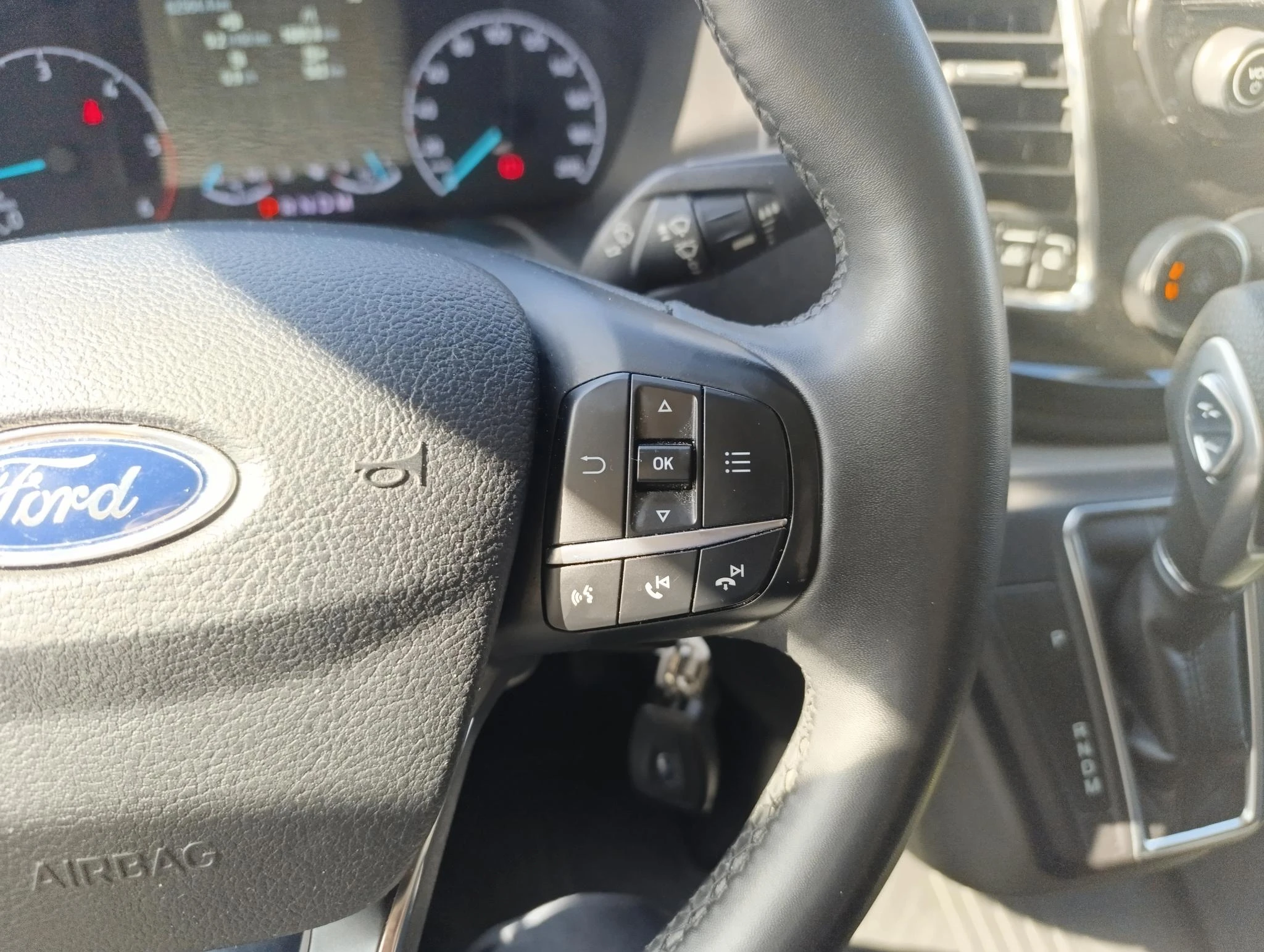 Ford-Transit Custom-image-21