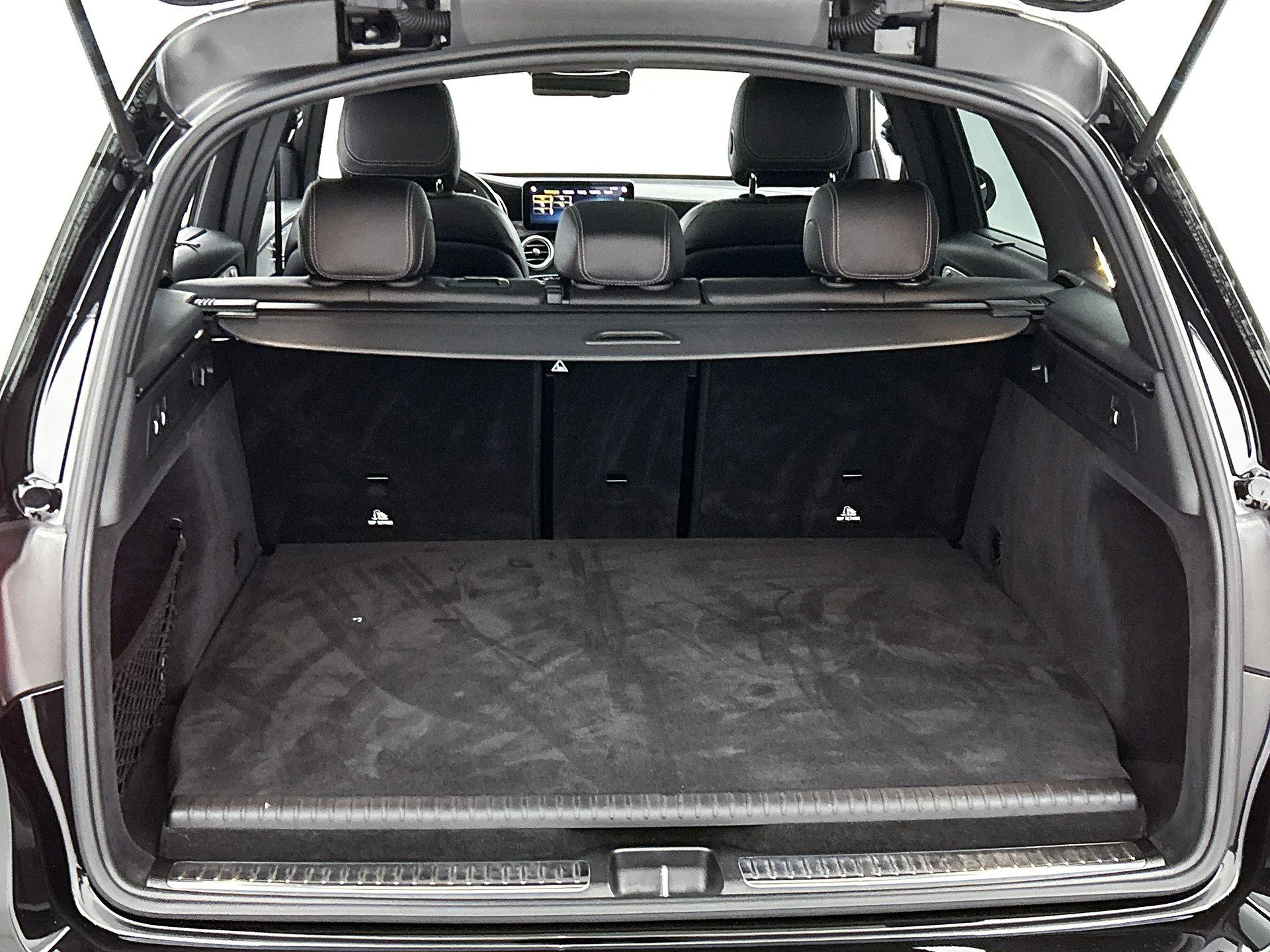 Mercedes-Benz-GLC-image-27