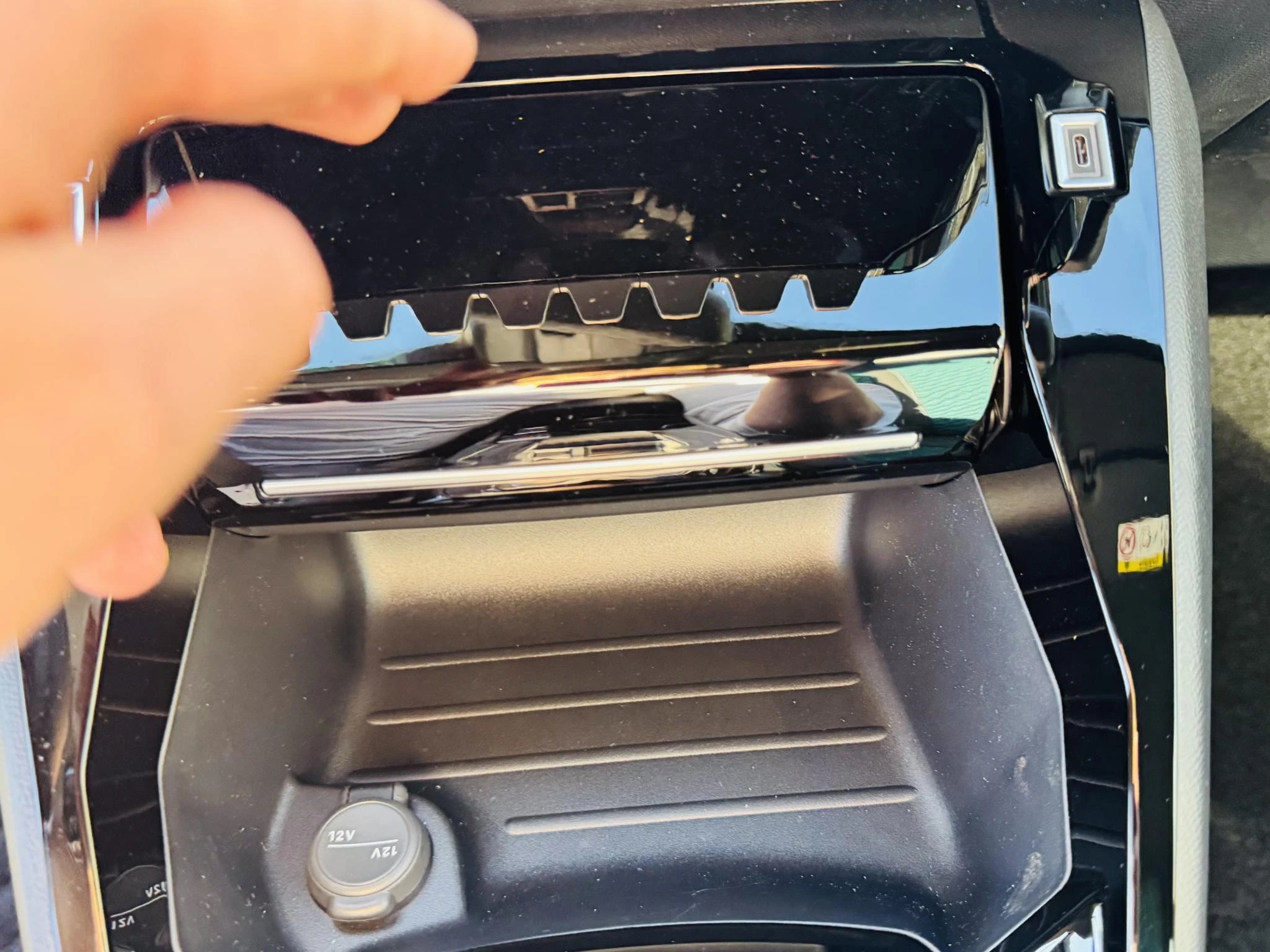 Peugeot-208-image-21
