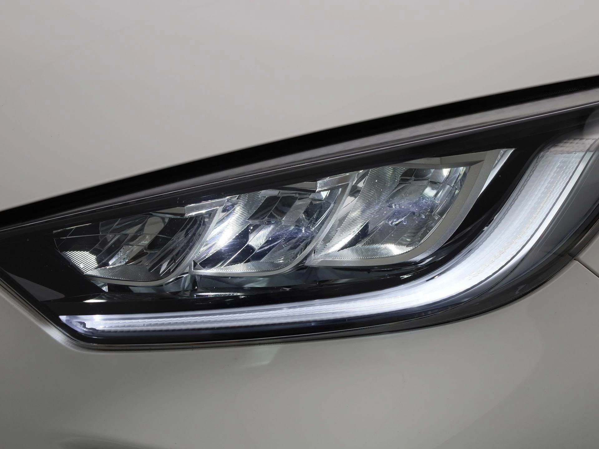 Toyota-Yaris-image-12