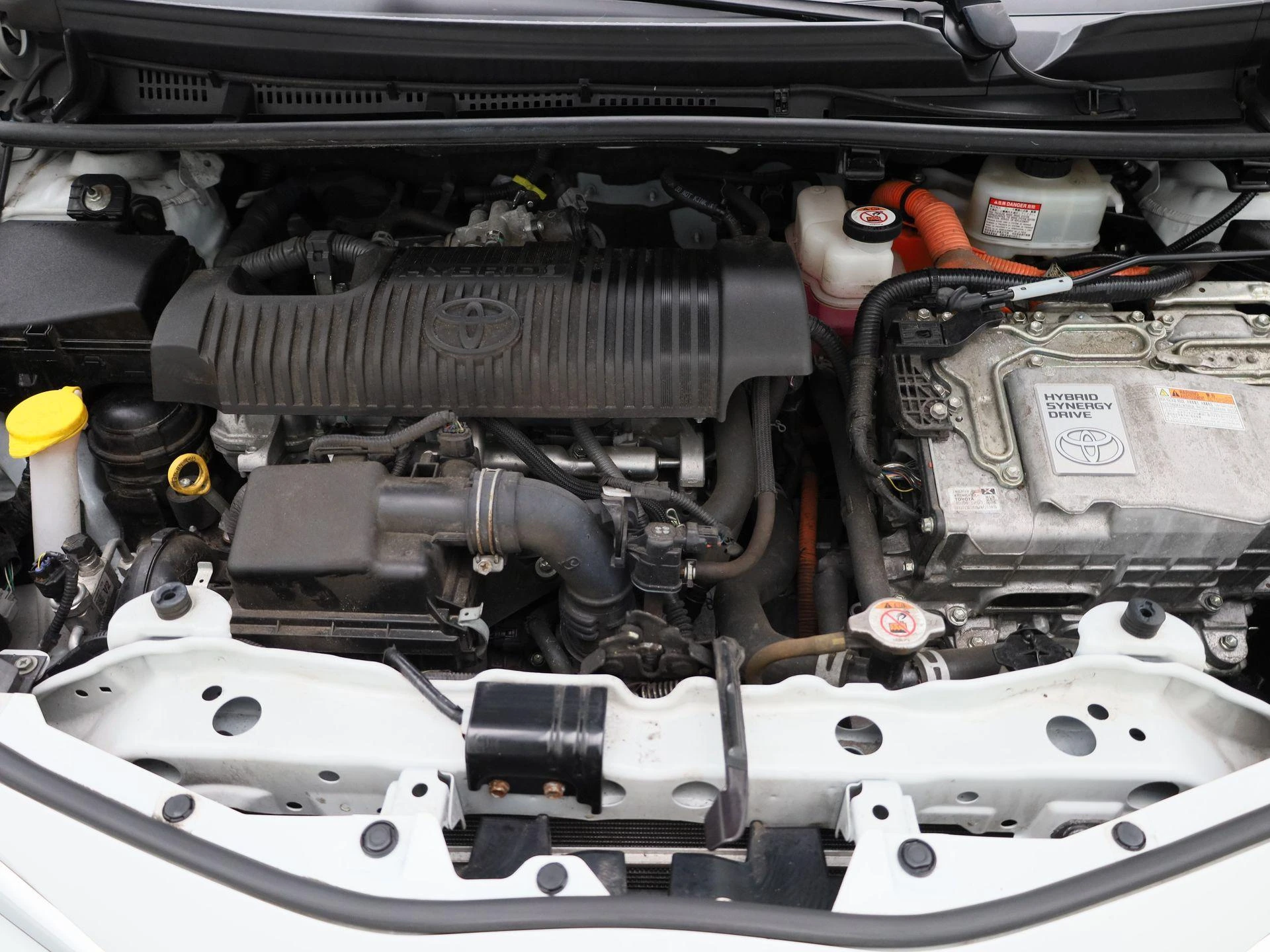 Toyota-Yaris-image-33
