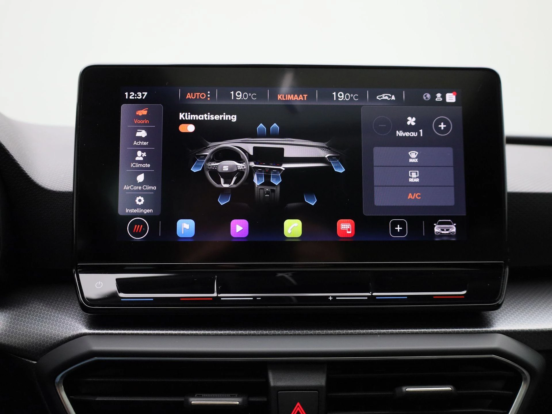 SEAT-Leon-image-17