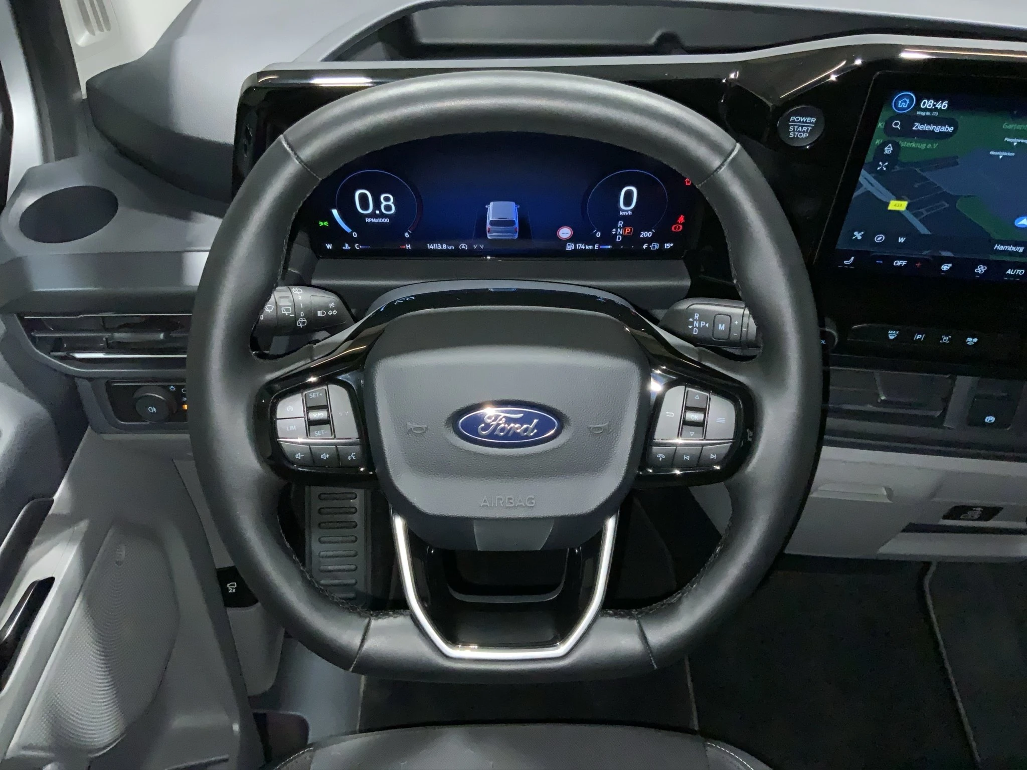 Ford-Tourneo Custom-image-12