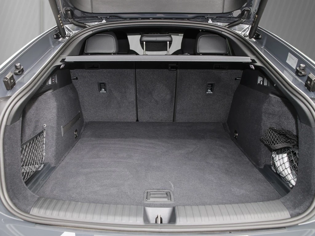 Audi Q6 e-tron Sportback performance S line AHK ACC