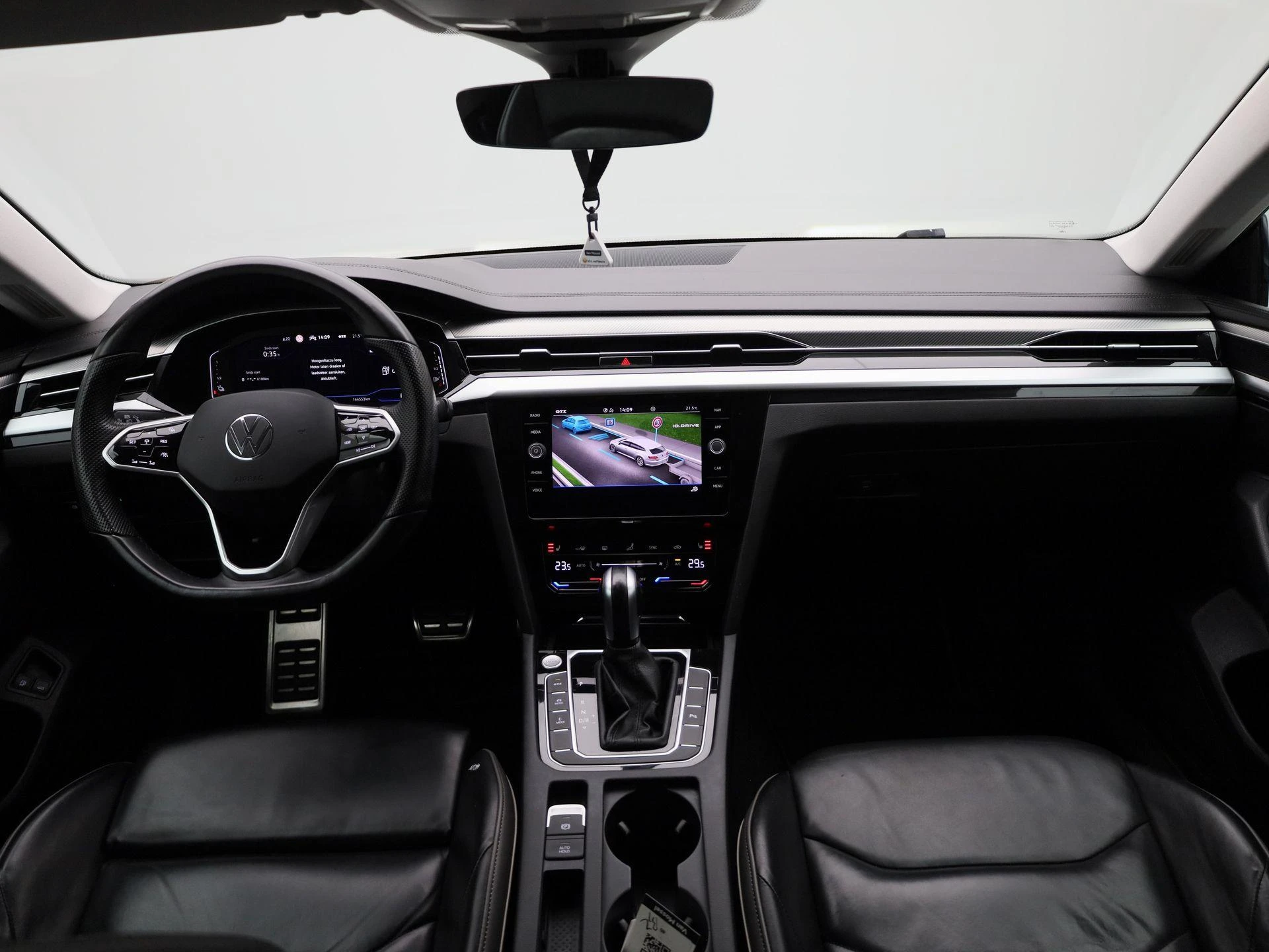 Volkswagen-Arteon-image-37