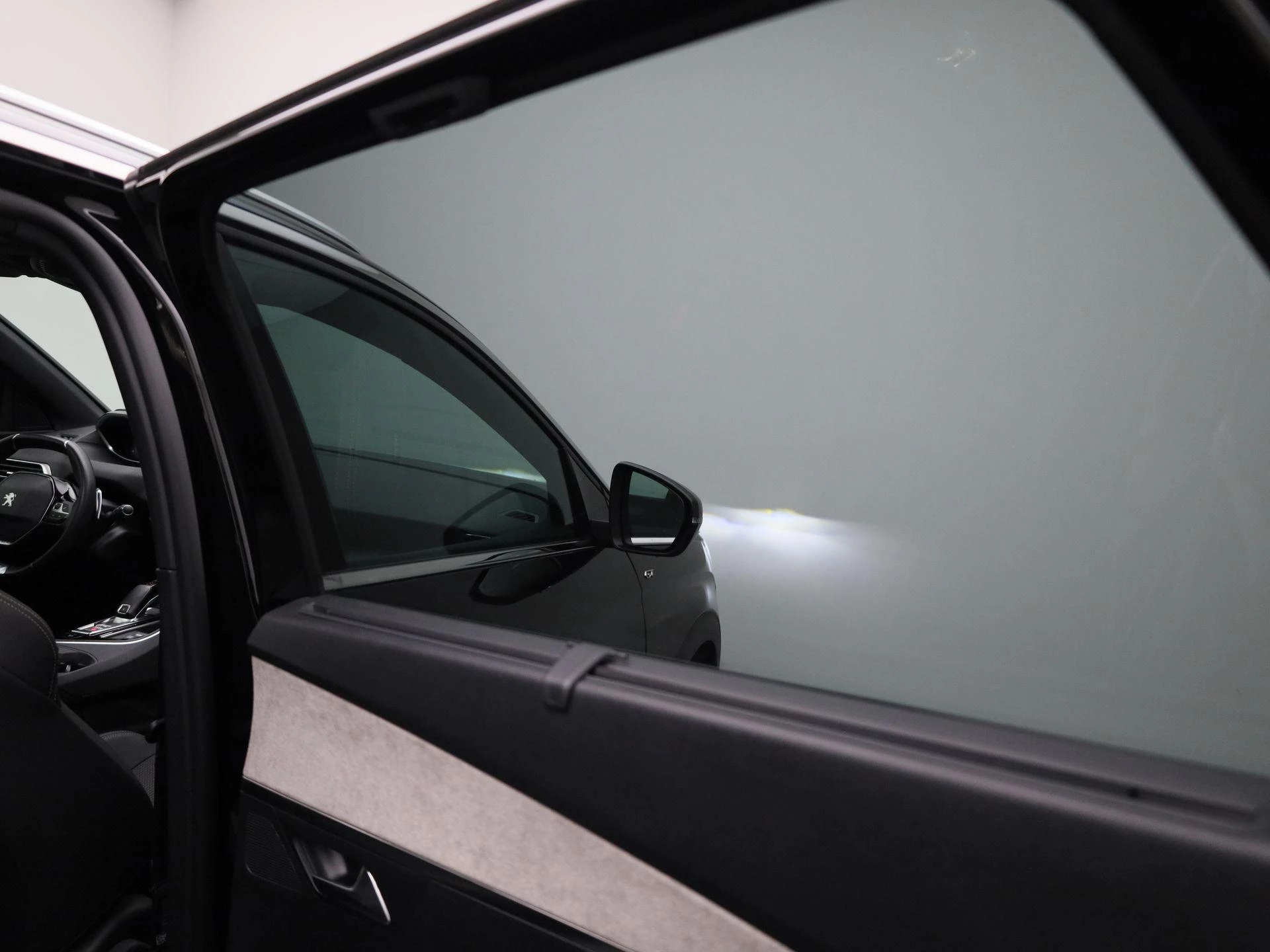 Peugeot-5008-image-49