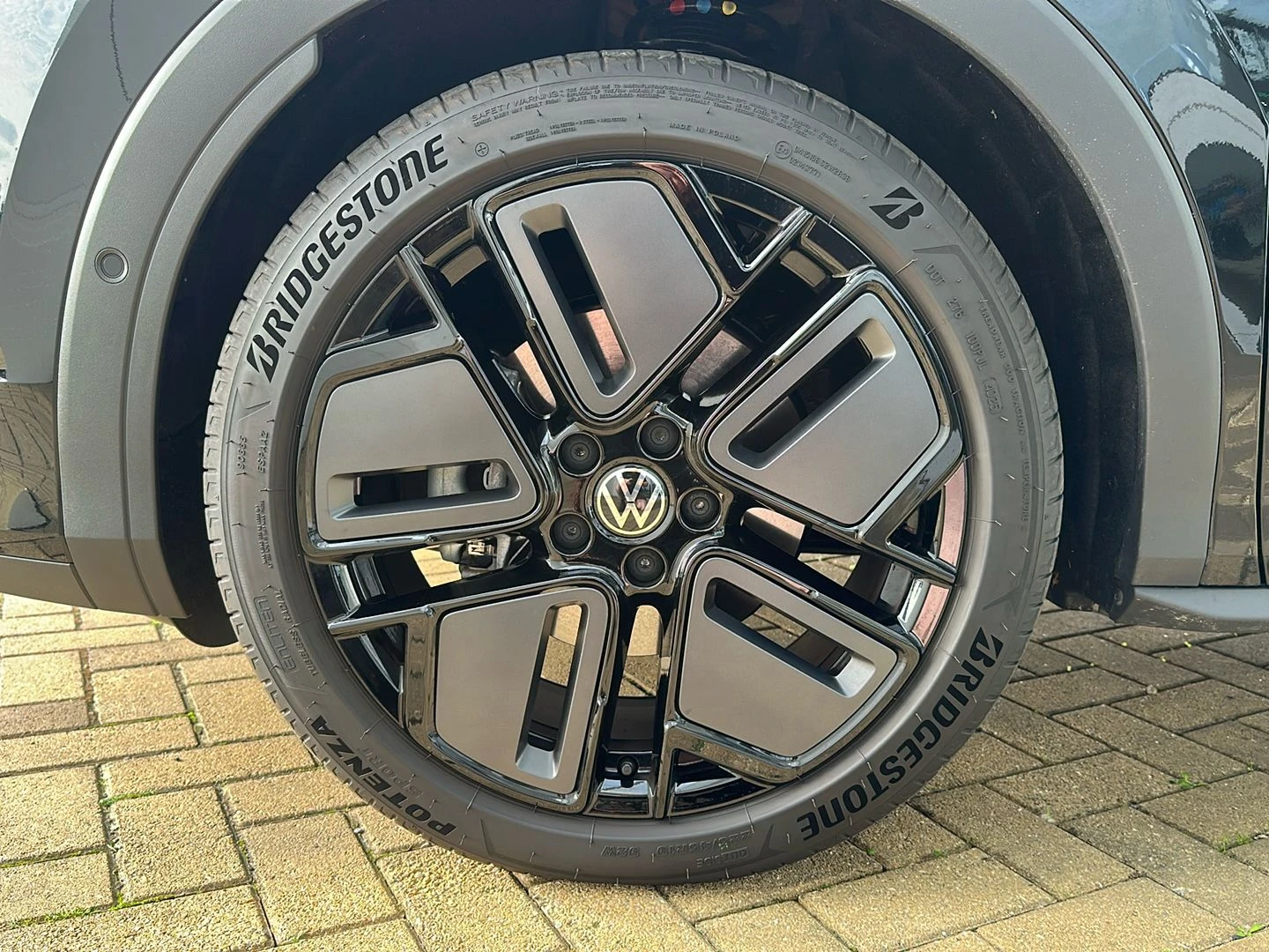 Volkswagen-T-Roc-image-7