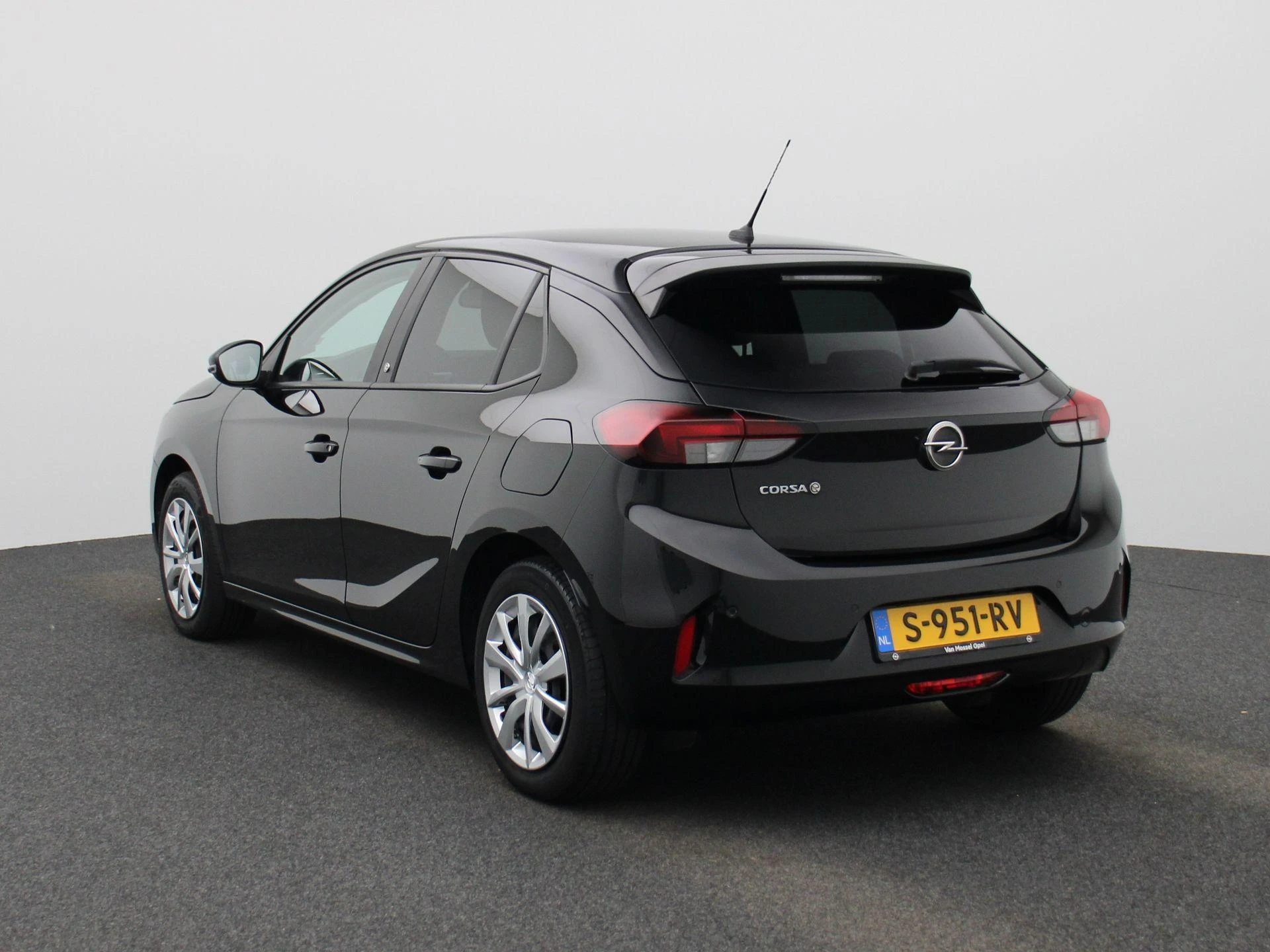Opel-Corsa-e-image-1
