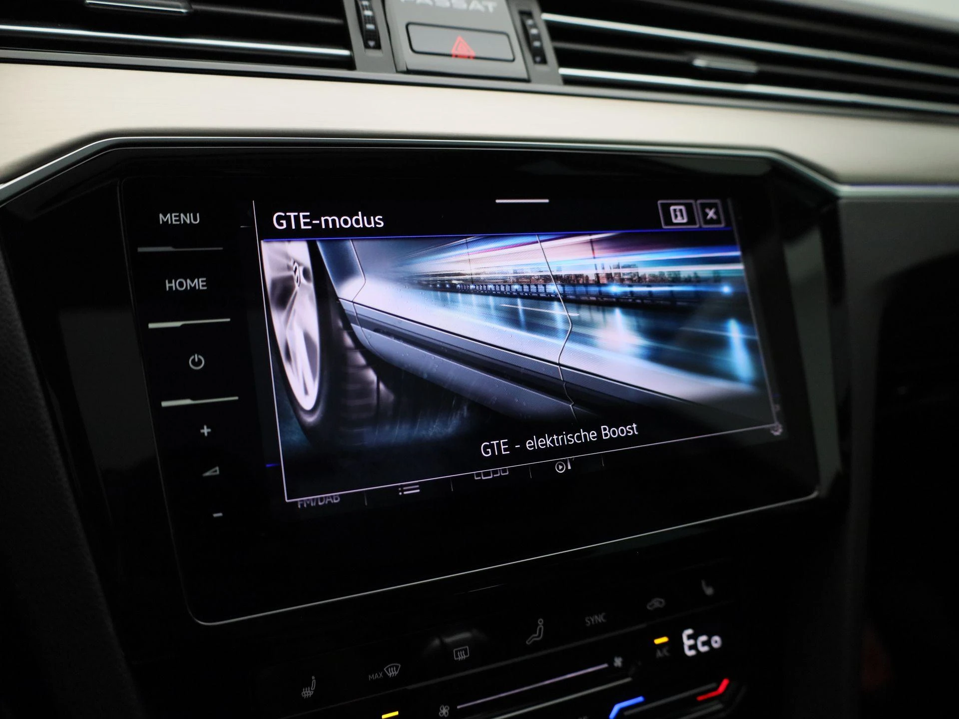 Volkswagen-Passat-image-38